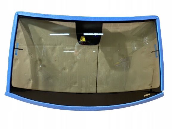 A2046700900 - MERCEDES C-Class W204 лобове скло