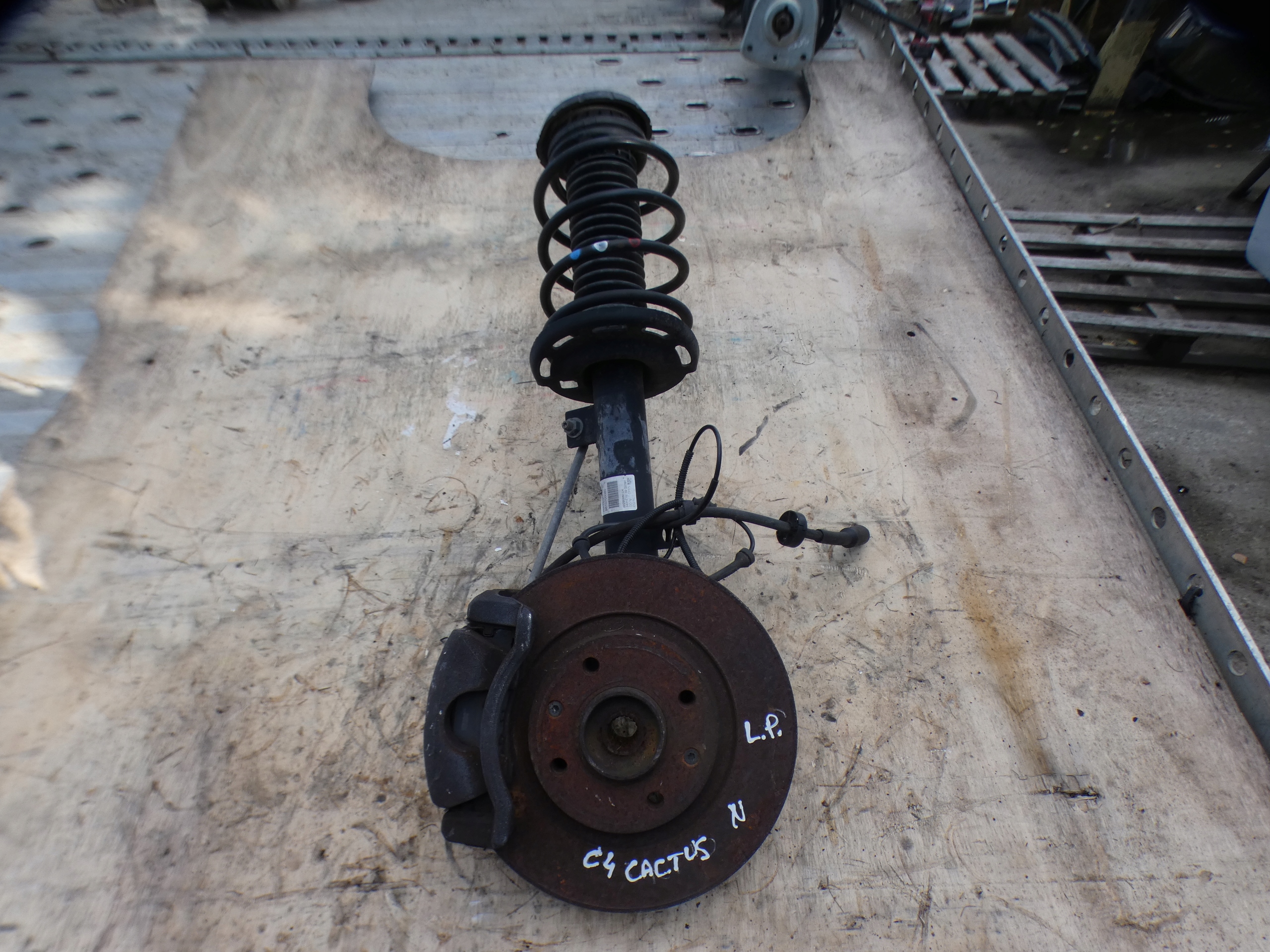 McPherson left front complete CITROEN C4 CACTUS LIFT 1.2 THP