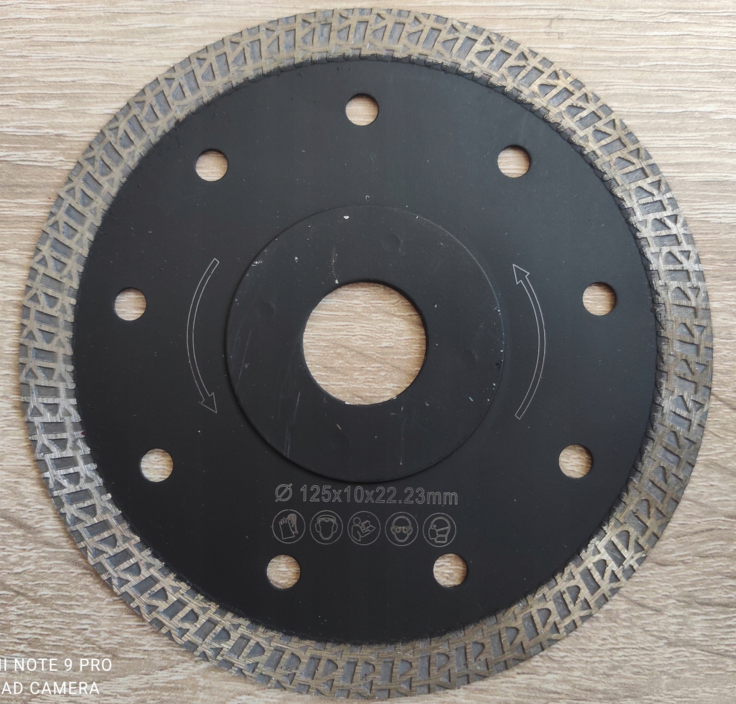 

Tarcza Diamentowa Do Cięcia Gresu Płytek 125MM Pro