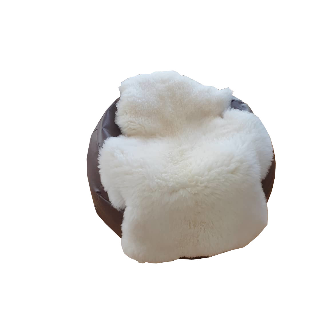 Koberec z přírodní bílé ovčí kůže M