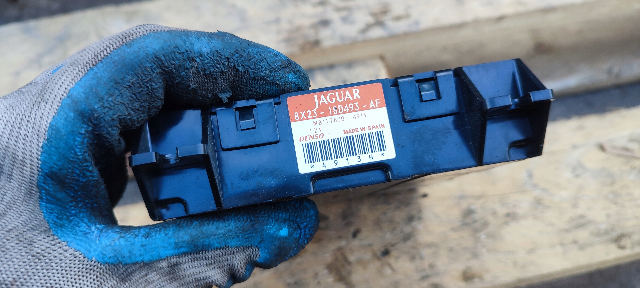 control unit module of the heating JAGUAR XF 2.7D 8X23-18D493-AF
