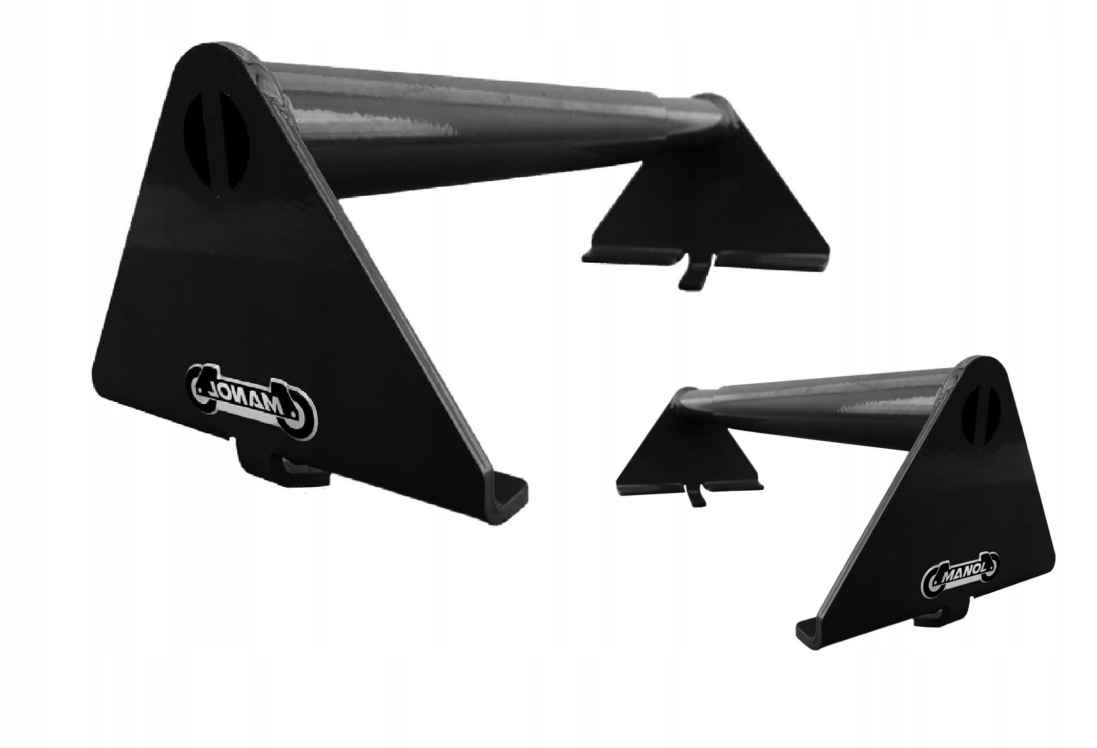 Dva roztahovací černé klíny pro kola vozidla na odtahovku Lohr 29-46 cm