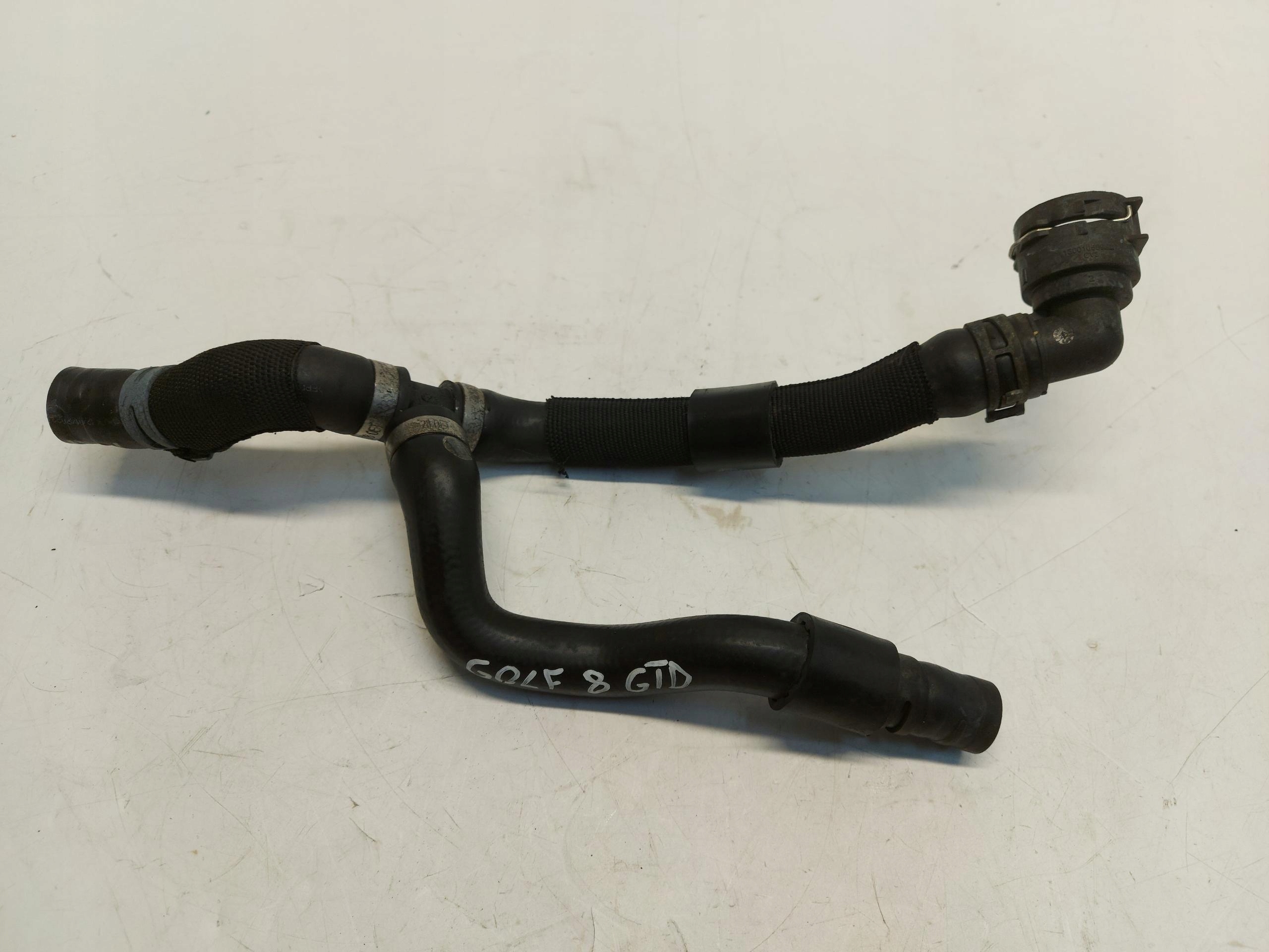 VW GOLF VIII GTD 5H0 2.0TDI prijenos cijev vode 3Q01220558E