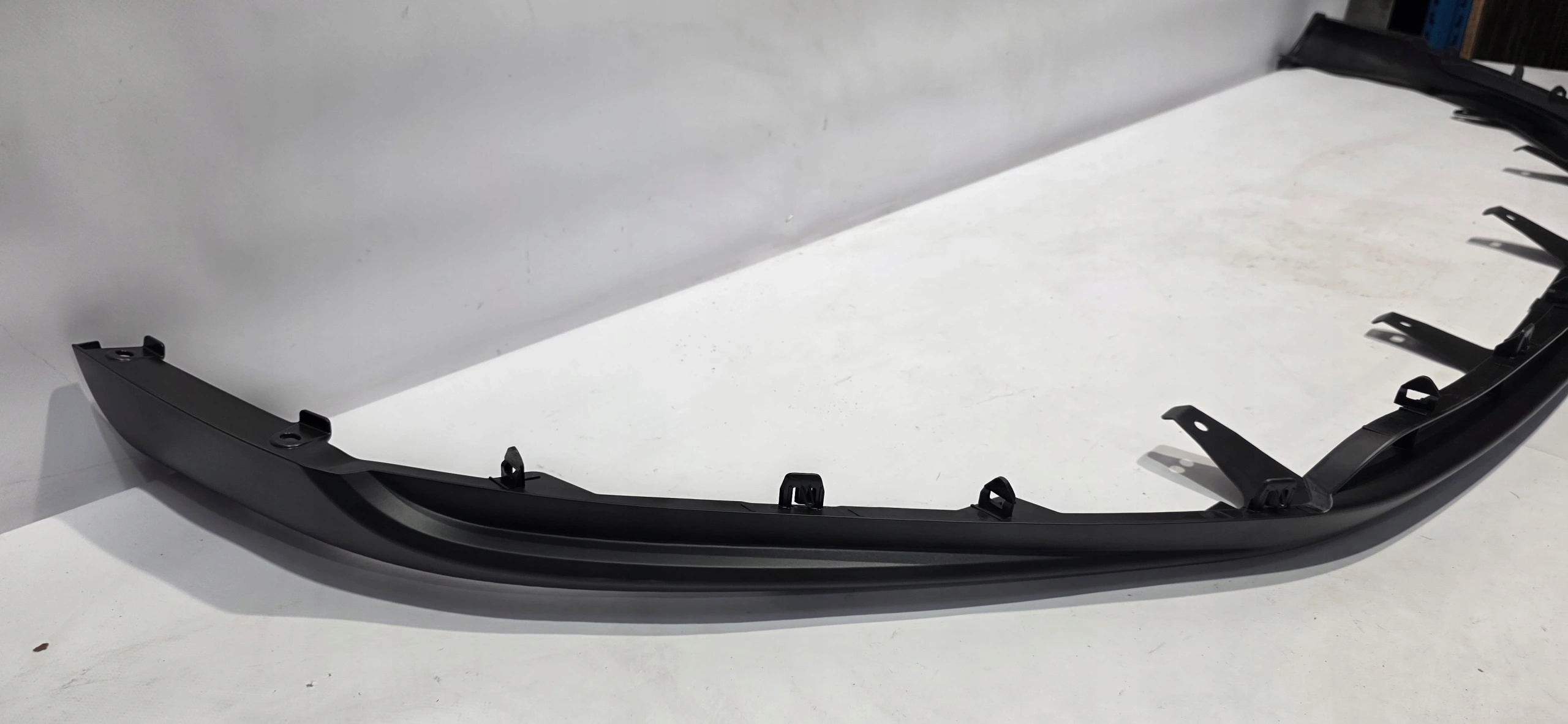 doplněk nárazníku SPOILER předek LEXUS RX V 22- novy originál 52411-48080