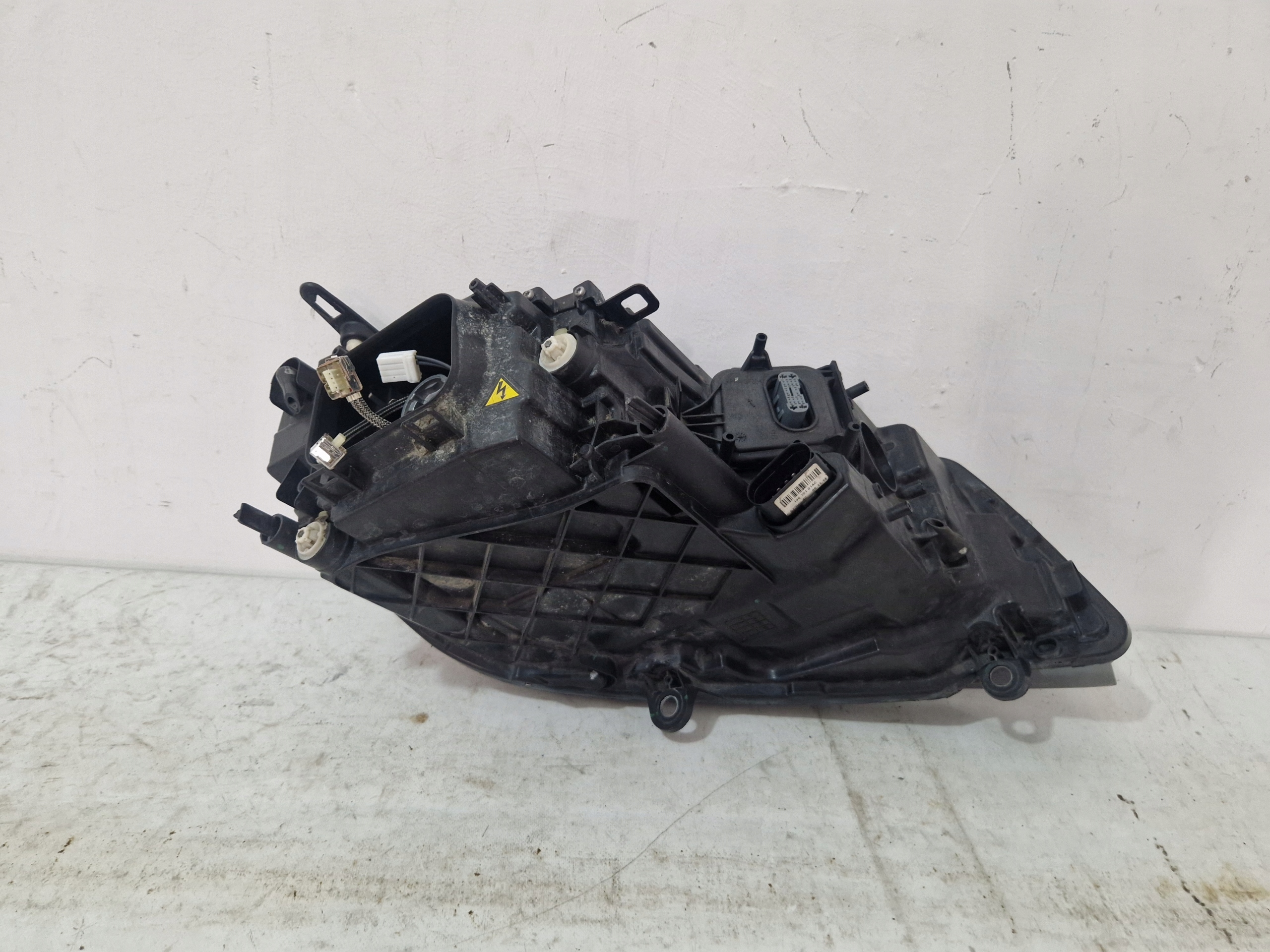 light left front front EU VOLKSWAGEN TOUAREG II 2 LIFT 7P 7P1941033A LED