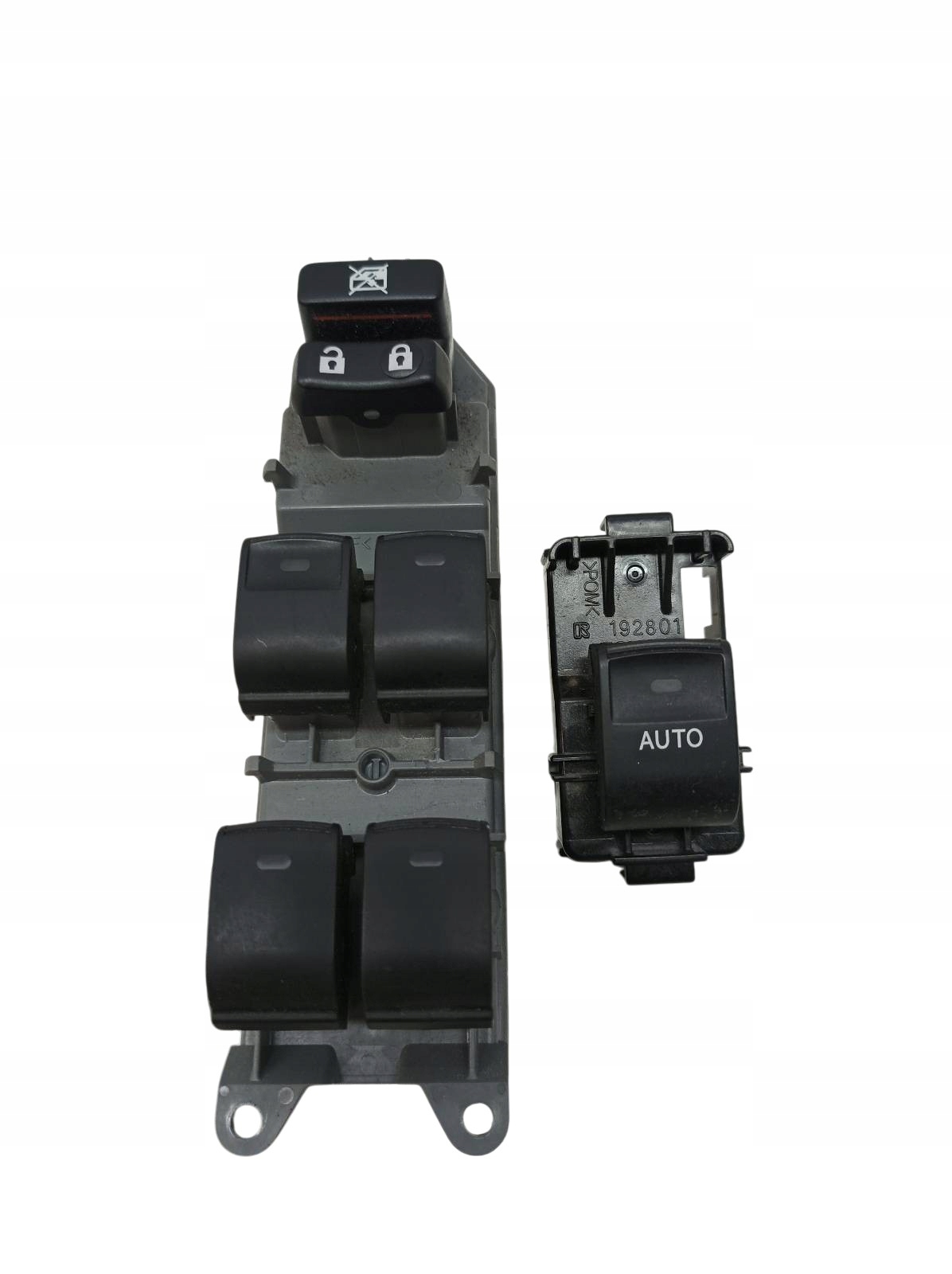 window control switch front left right E16 E18 515220 192801 Toyota Corolla XI
