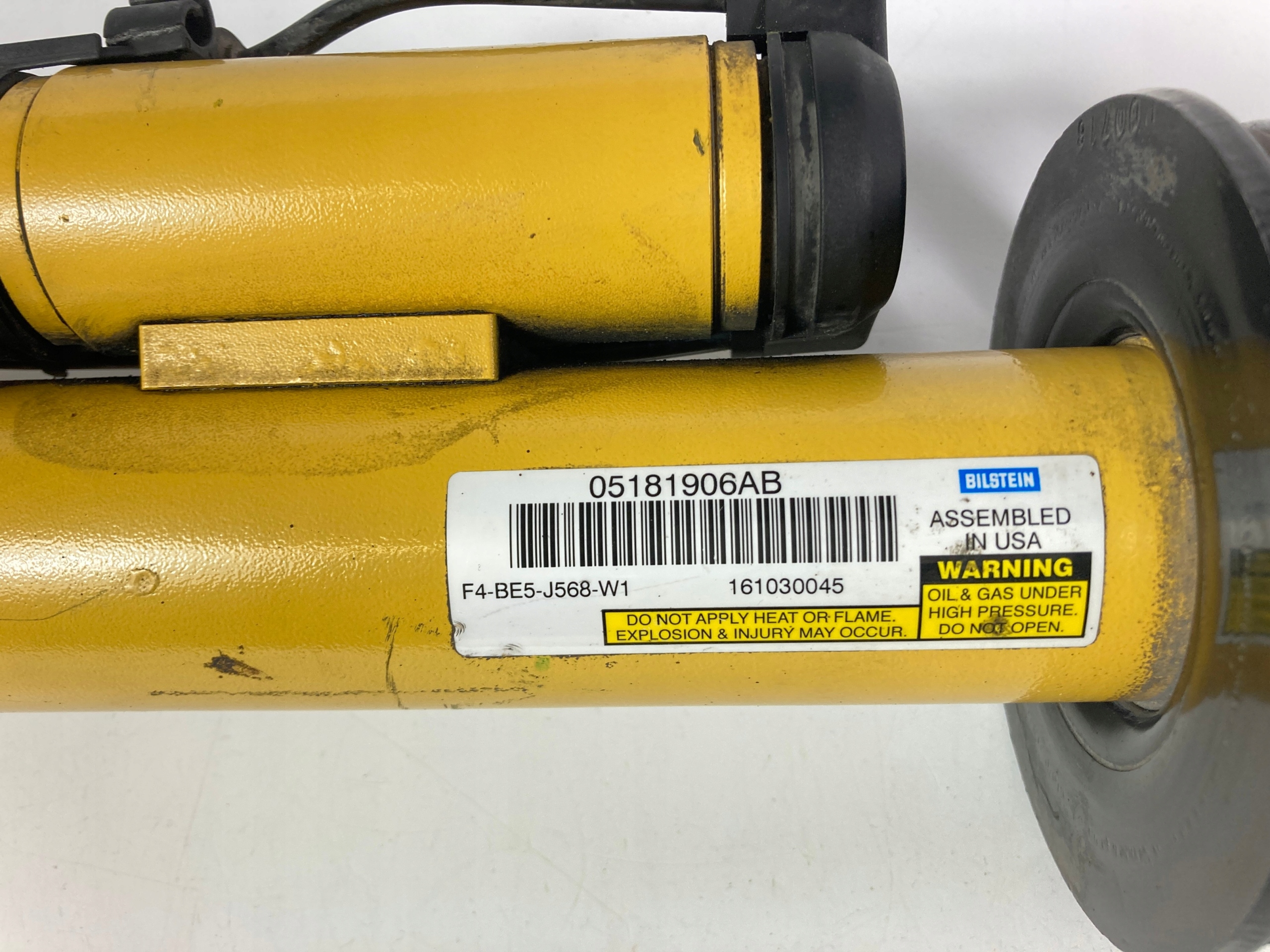 Dodge Challenger SRT Hellcat 2015-23 shock absorber aktywny right front