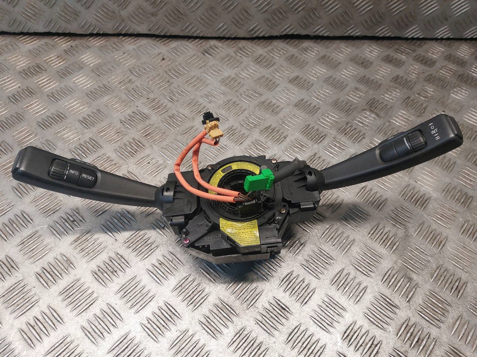 MANETKA DEVIO LUCI TERGICRISTALLO TERGI VOLVO S40 II 17D776 17D770