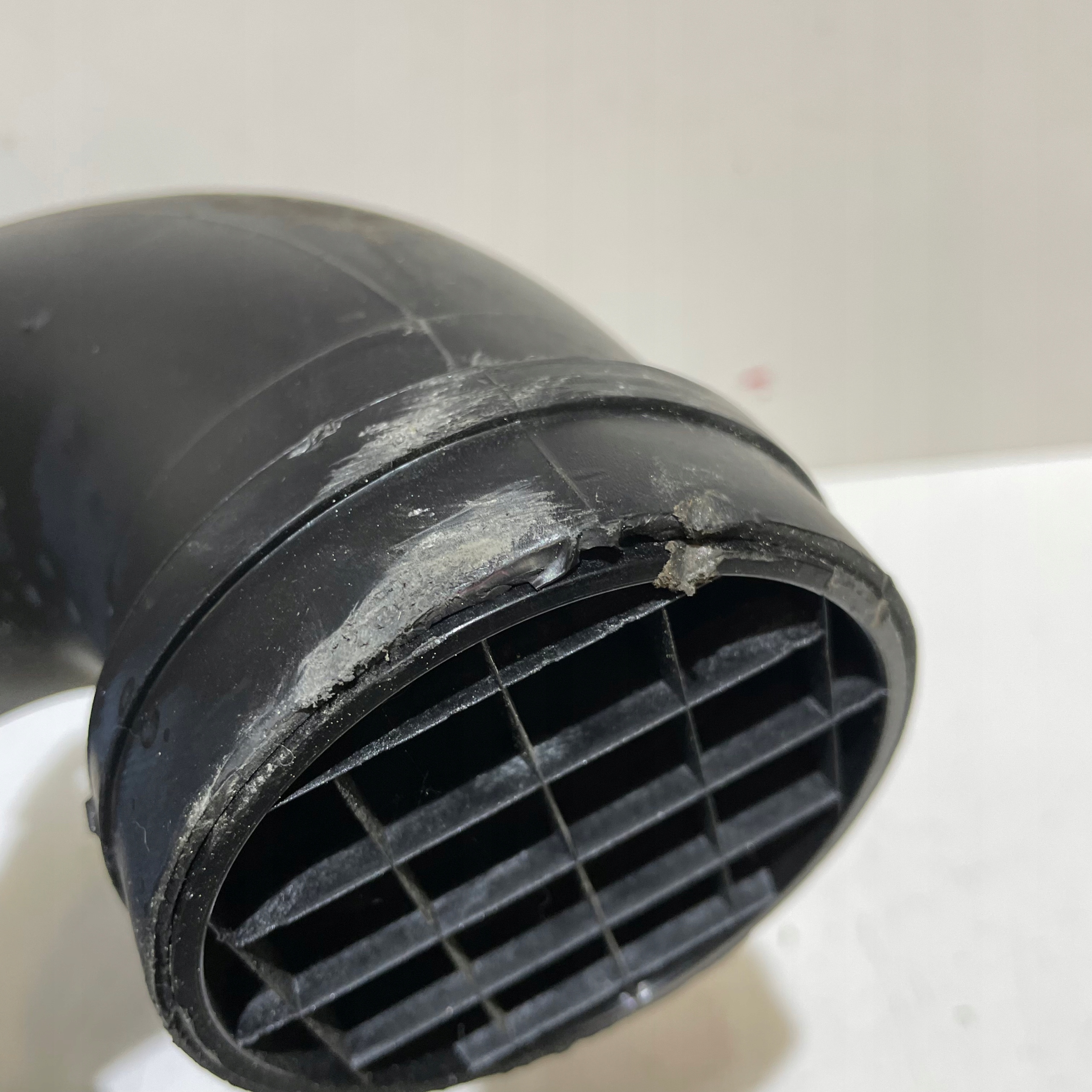 RENAULT TWINGO III Z.E. AIR HOSE 290960251R