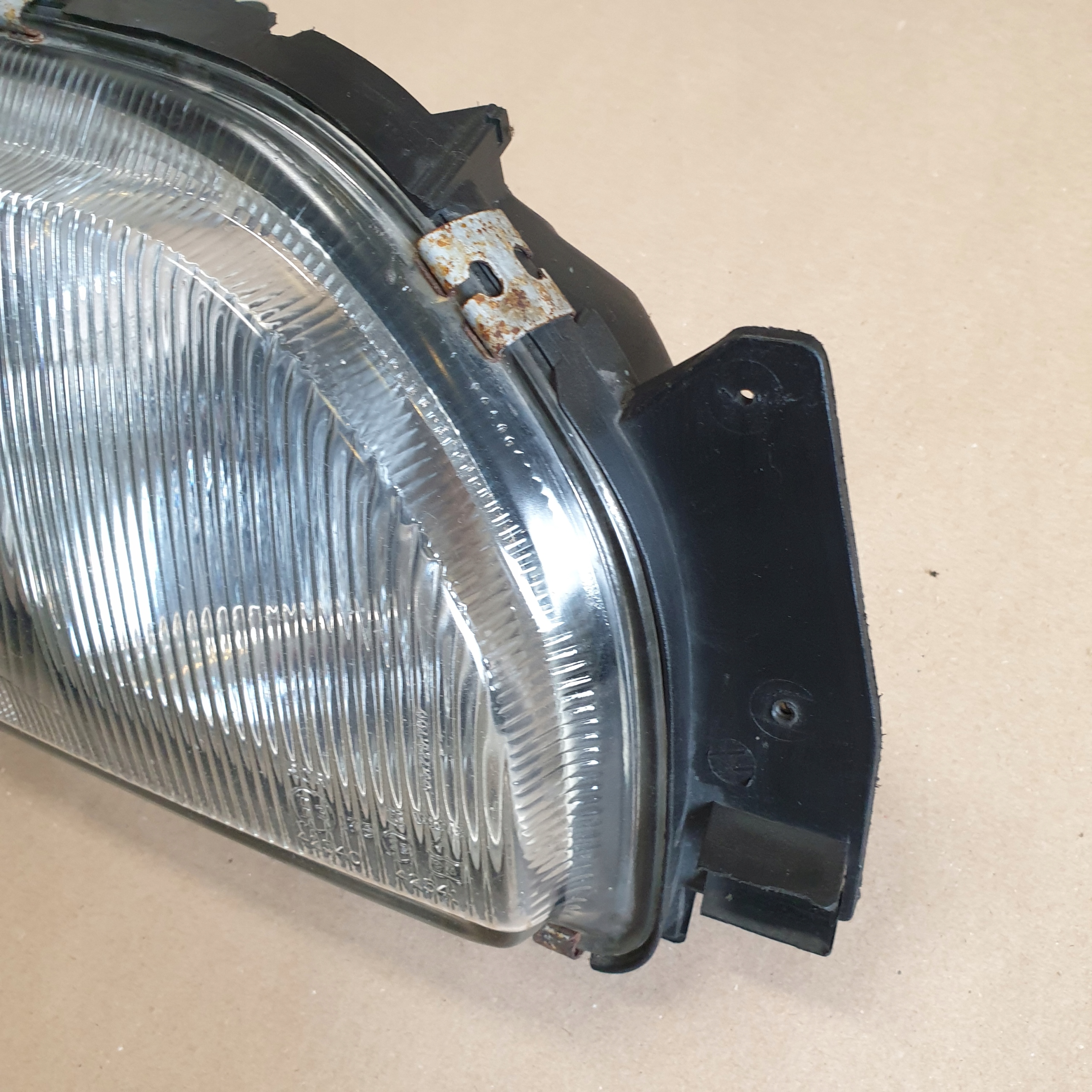 light REFLEKTOR front right FORD SIERRA OE EU