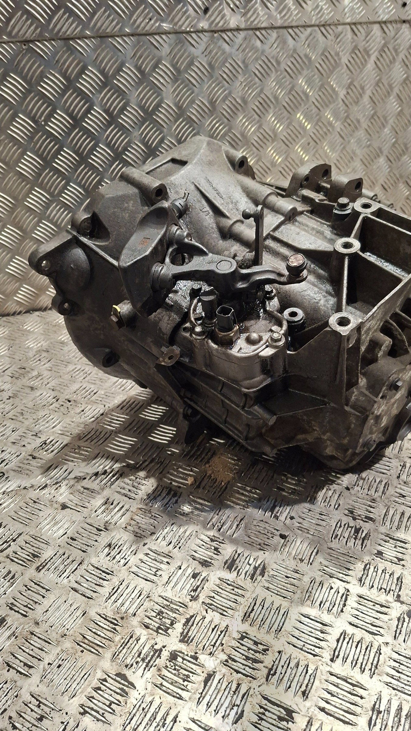 gearbox, VOLVO S40 2.0D