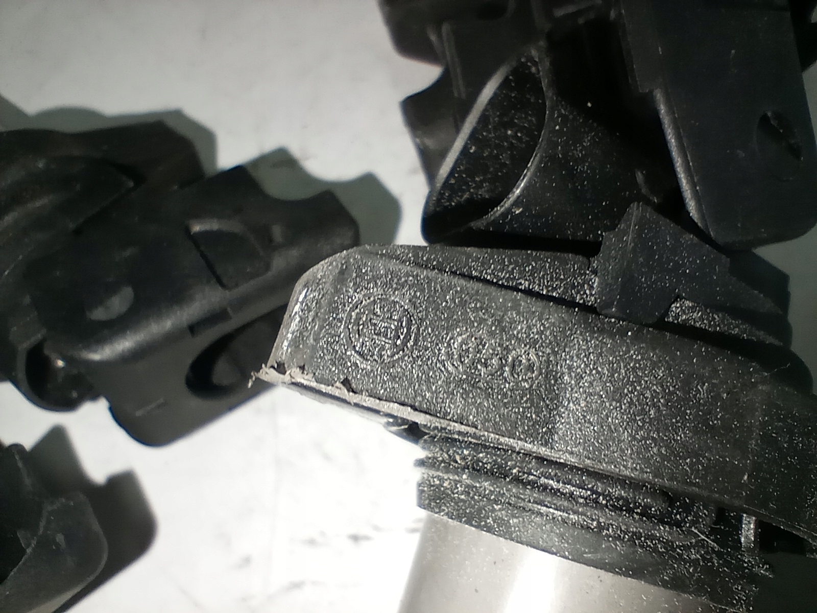 BOSCH CEWKA ZAPŁONOWA 0221504100 EUROPA Wersja Europejska