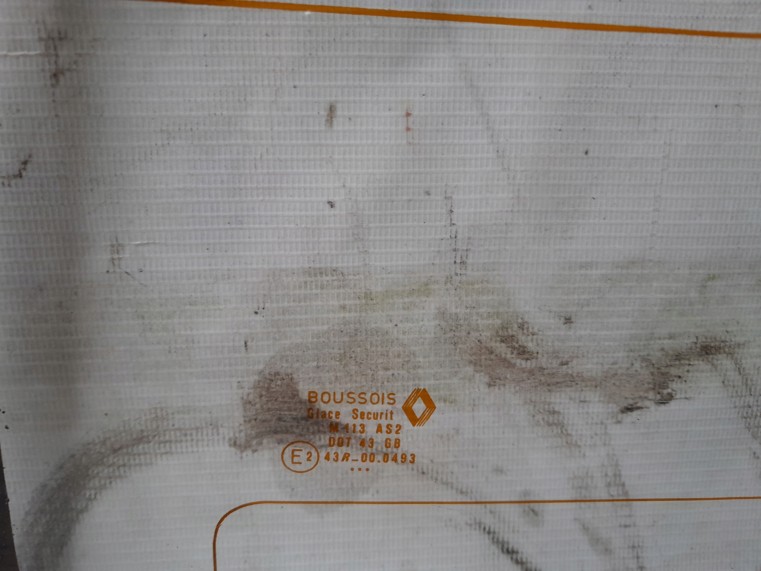 SZYBA TYŁ KLAPY RENAULT R5 5 Producent części Renault OE