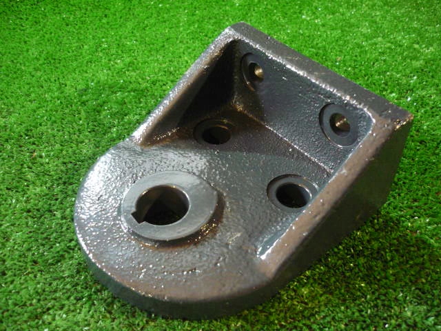 КРЕПЛЕНИЕ ТАРГАНКА CLAAS 677730