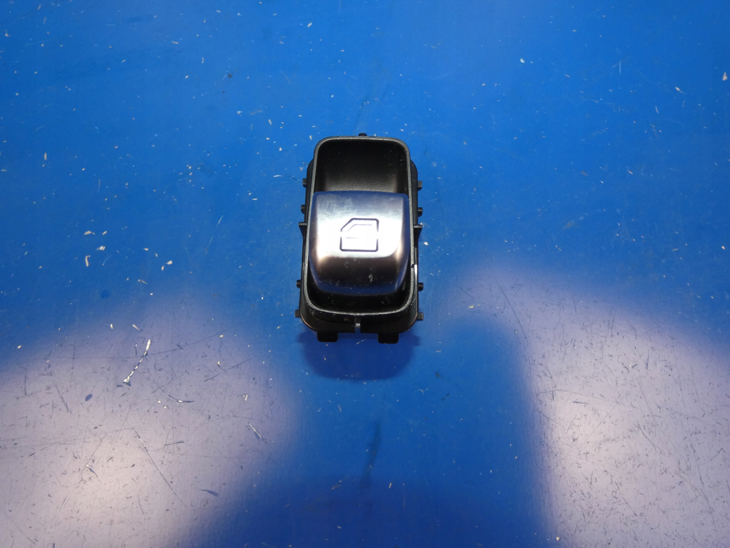 MERCEDES S KLASA W222 window control switch right left rear part front
