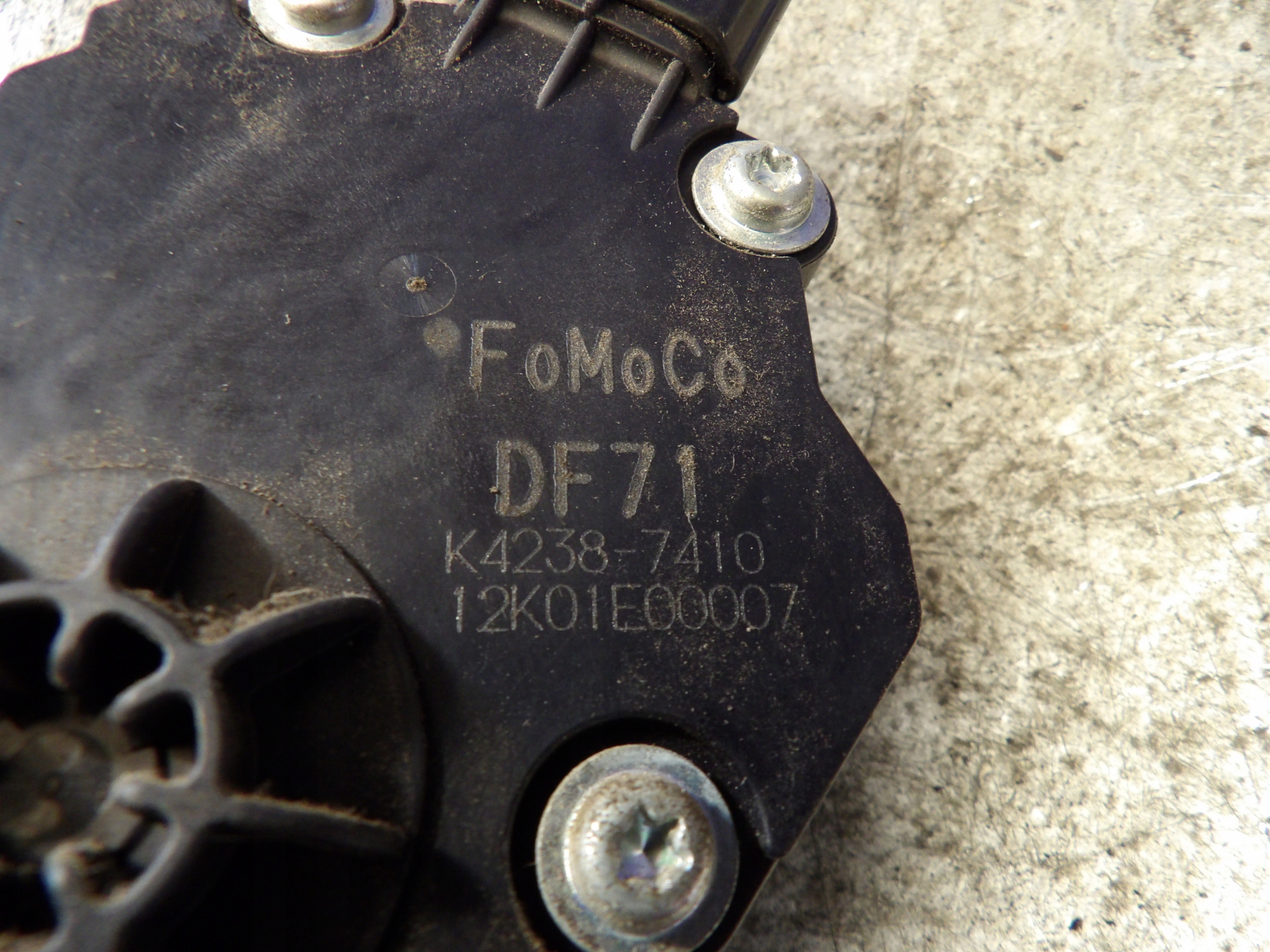 Mazda 2 accelerator pedal K4238-7410 DF71