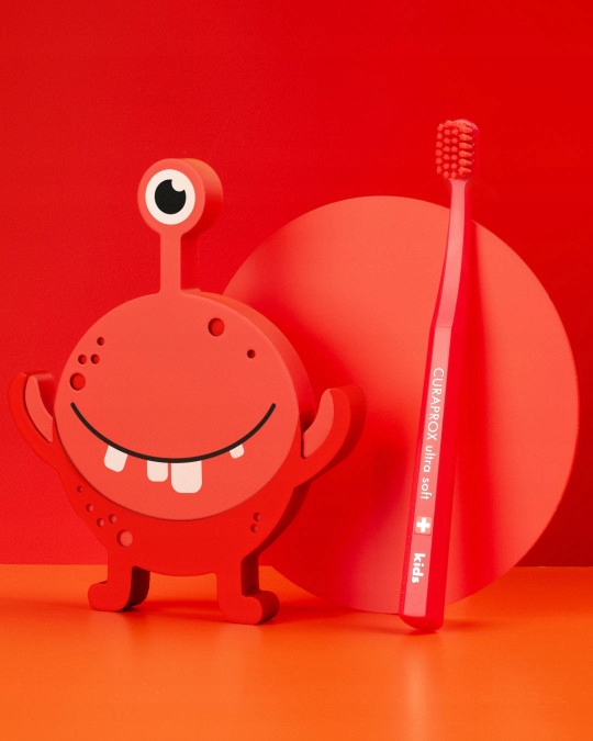 SZCZOTECZKA CURAPROX 5500 KIDS ULTRA SOFT eco pack IDEALNA DLA NAJMŁODSZYCH Twardość włosia miękkie