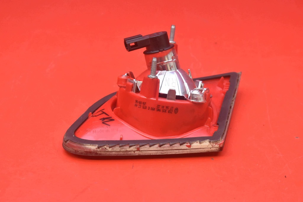 light left rear part rear 3C5945093E VW PASSAT B6 sedan 05-10