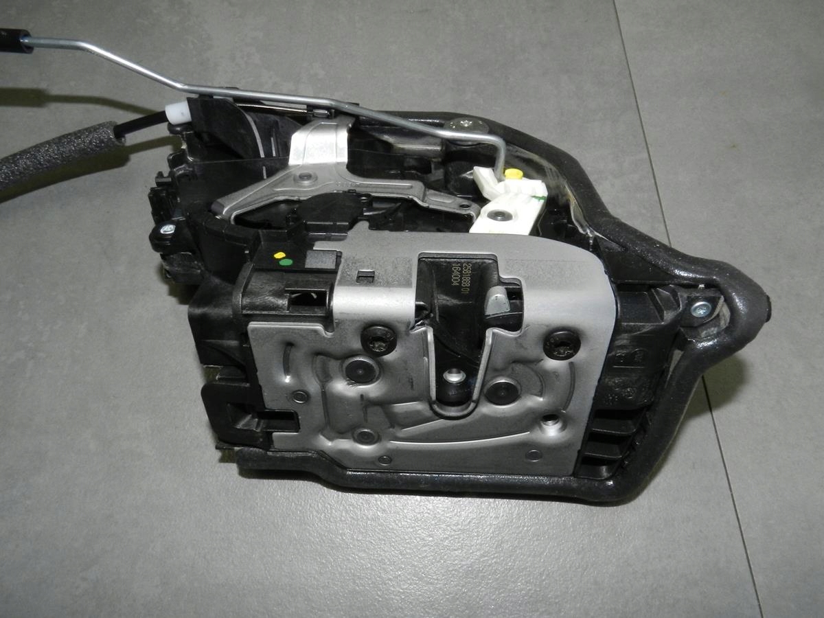BMW 7 G12 lock right front 2581868