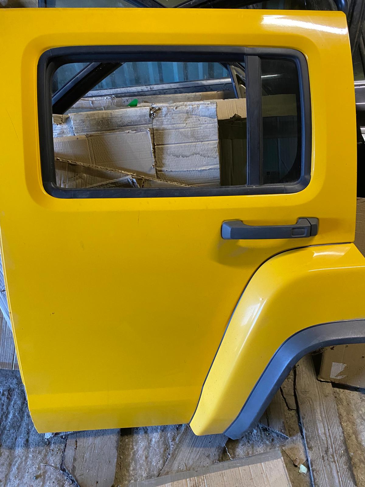 HUMMER H3 DRZWI LEWY TYŁ