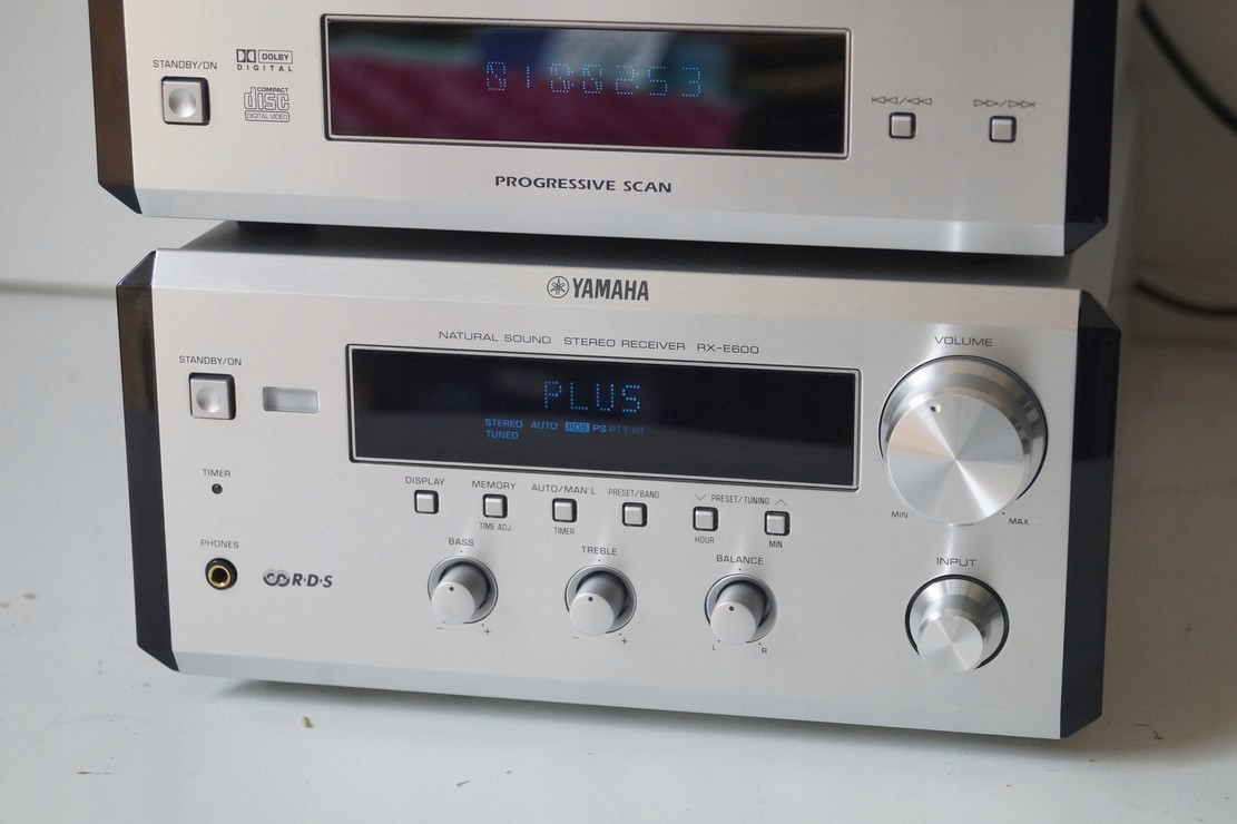 Amplituner YAMAHA Rx-E600 Liczba cyfrowych wejść optycznych S/PDIF 0