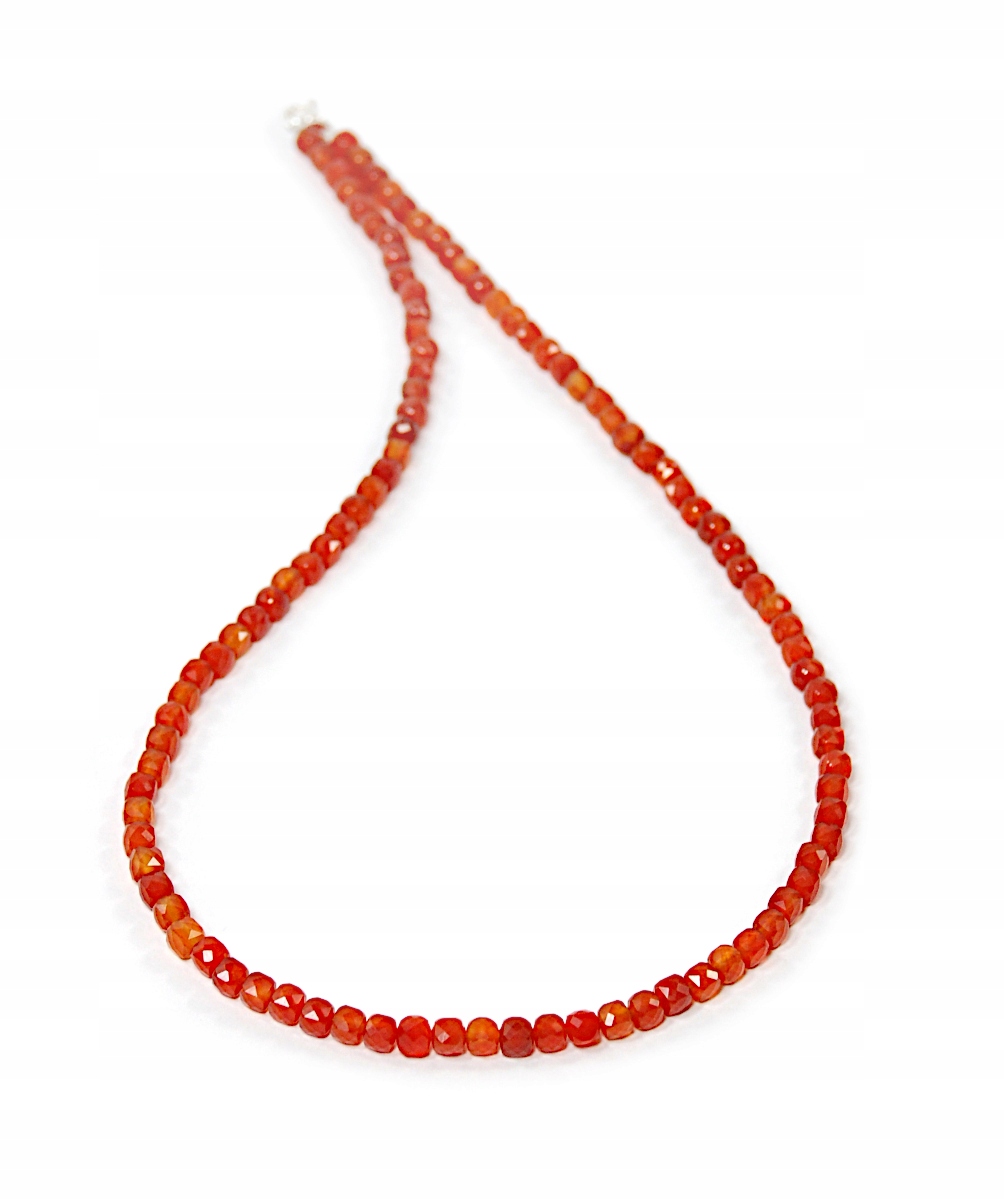 Náhrdelník přírodní oranžový Karneol kostky fazetované 4 mm stříbro 925
