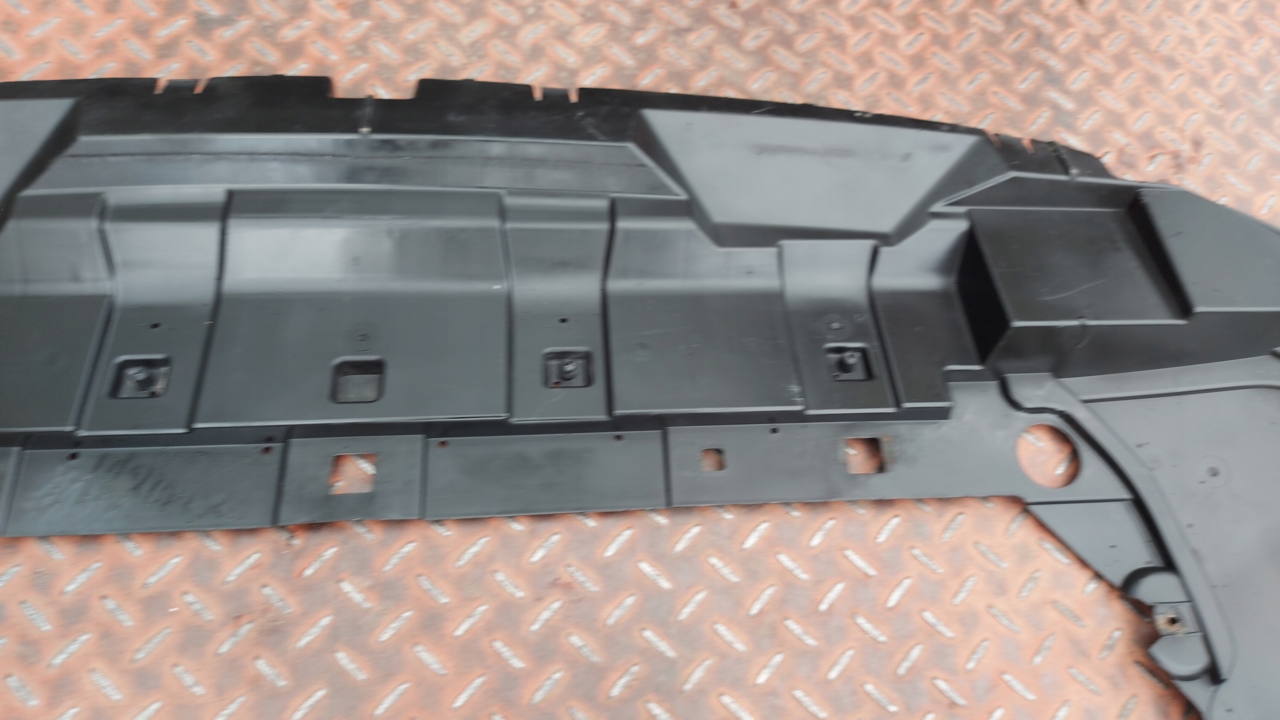 ABSORBER Blende Abdeckung unter Stoßstange VOLVO XC40 II