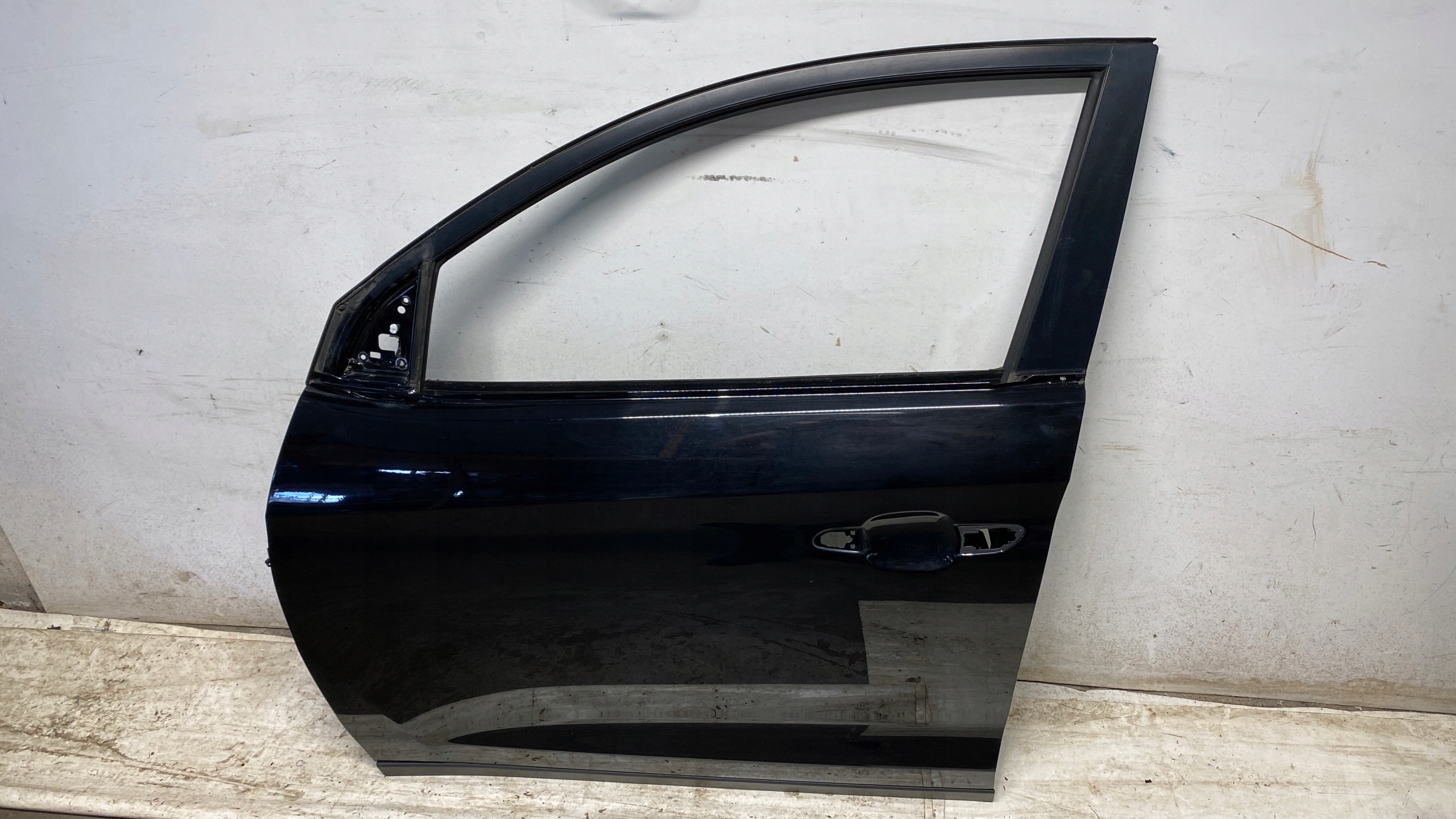 HYUNDAI TUCSON II door left left front front PAE 15-18