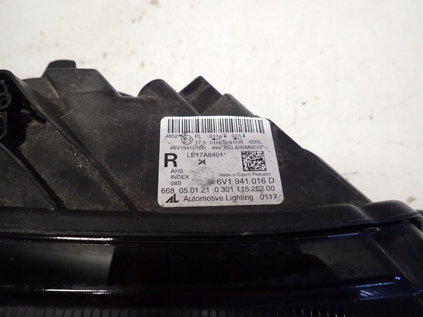 light front front right SKODA FABIA III LIFT 2018- 6V1941016D