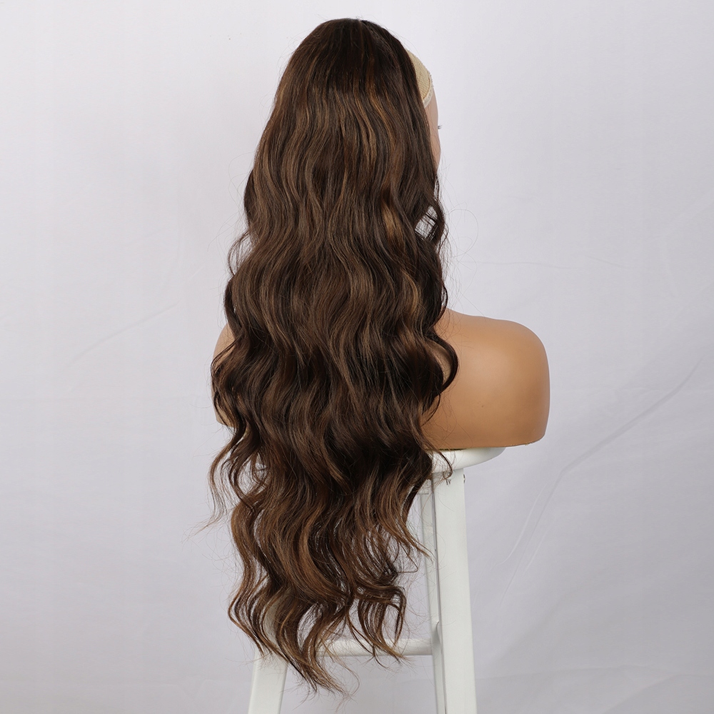 Vlnitý Ponytail se stahovací gumou mahagonově hnědá