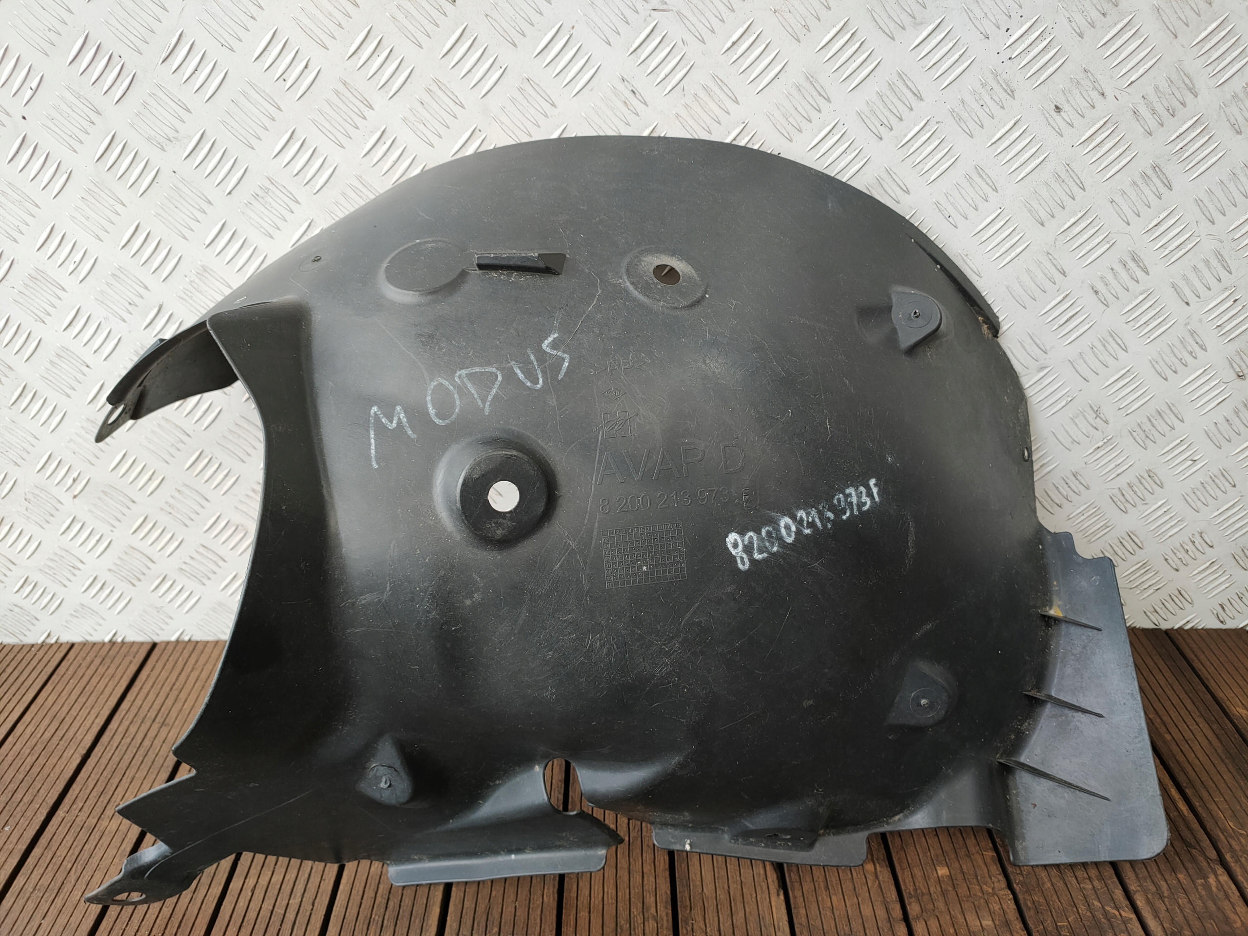 RENAULT MODUS 04-12 mudguard front right front 8200213973F OE