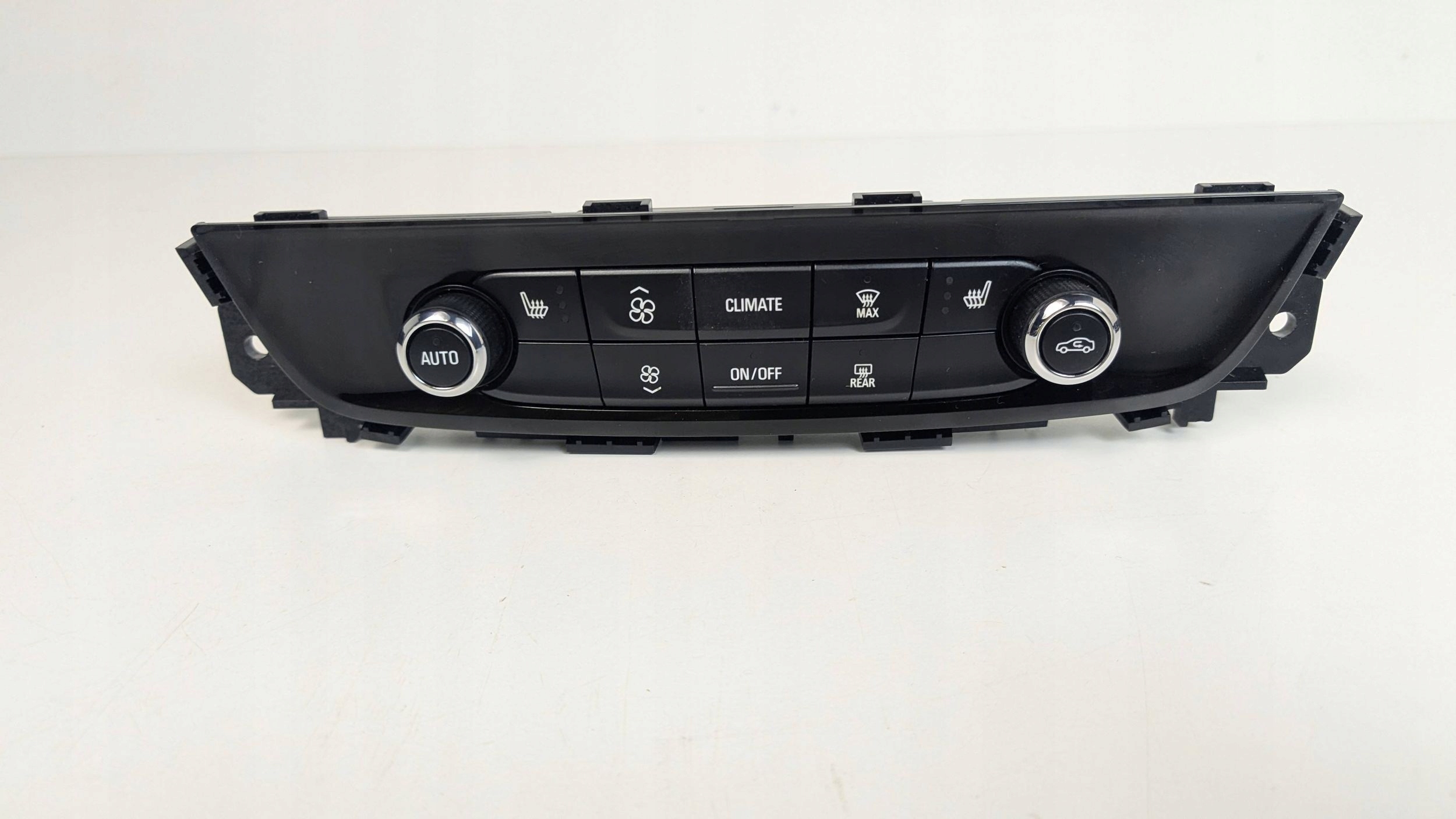 Opel Insignia B Unite commande clima Bouches buses 39113538