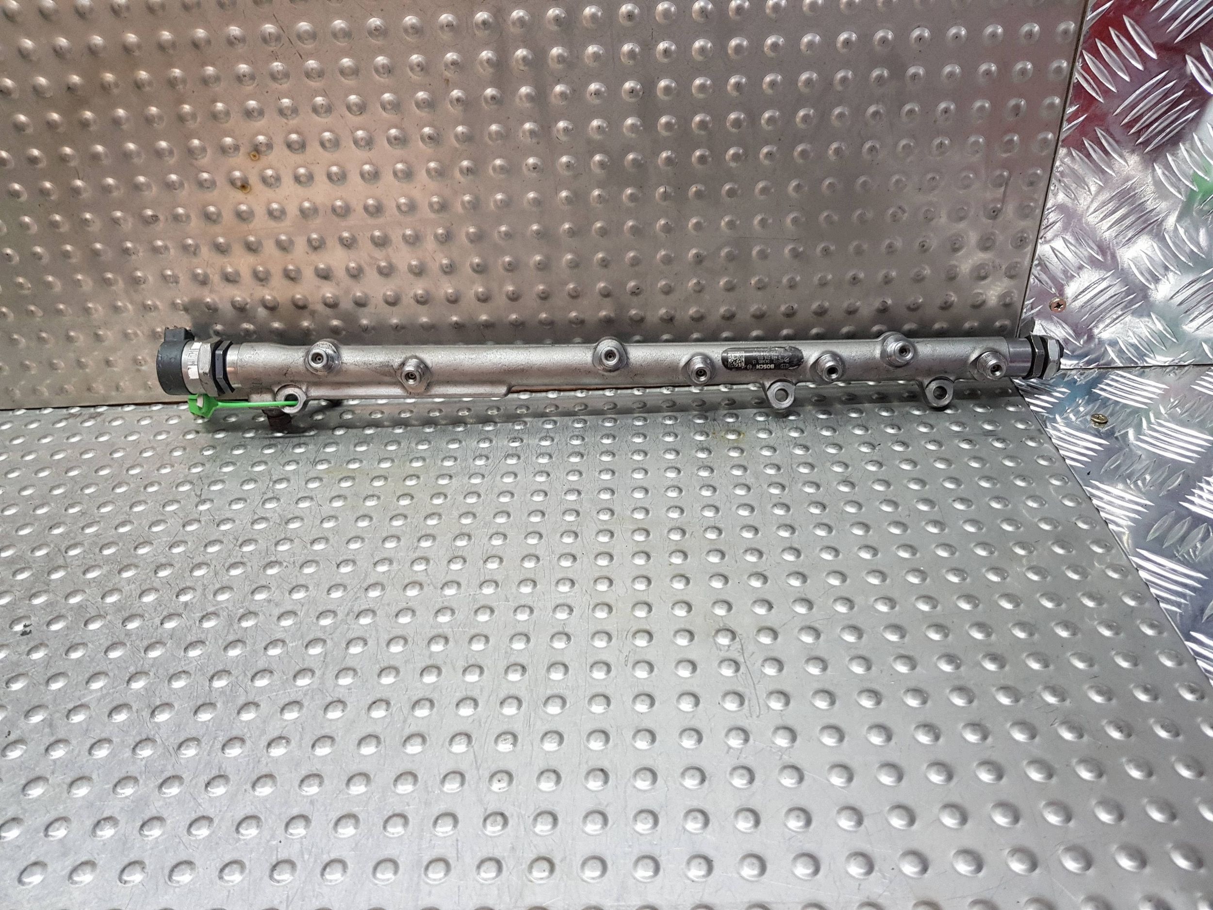 Rampe injection Capteurs 7795514 BMW E60 E61 E65 E70 E87 E90 3.0 D M57N2