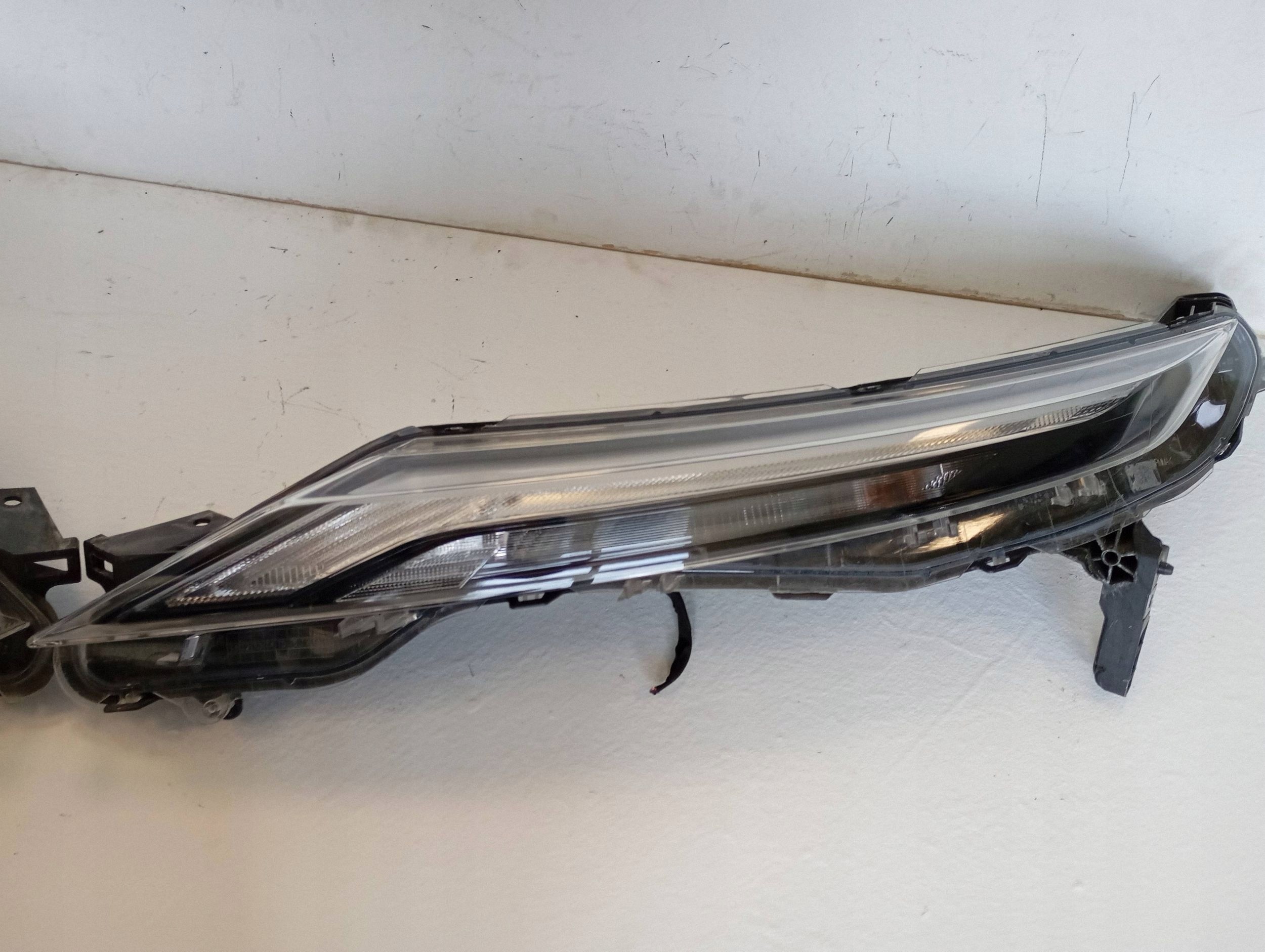 REFLEKTOR light front front right NISSAN JUKE II F16 90170975
