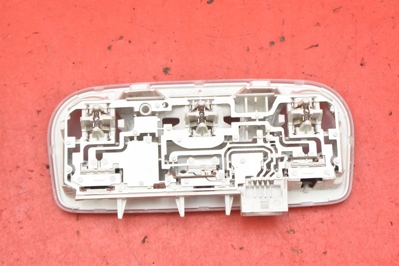 LAMPKA OŚWIETLENIA WNĘTRZA RENAULT MEGANE 3 III 08-14 Producent części Renault OE