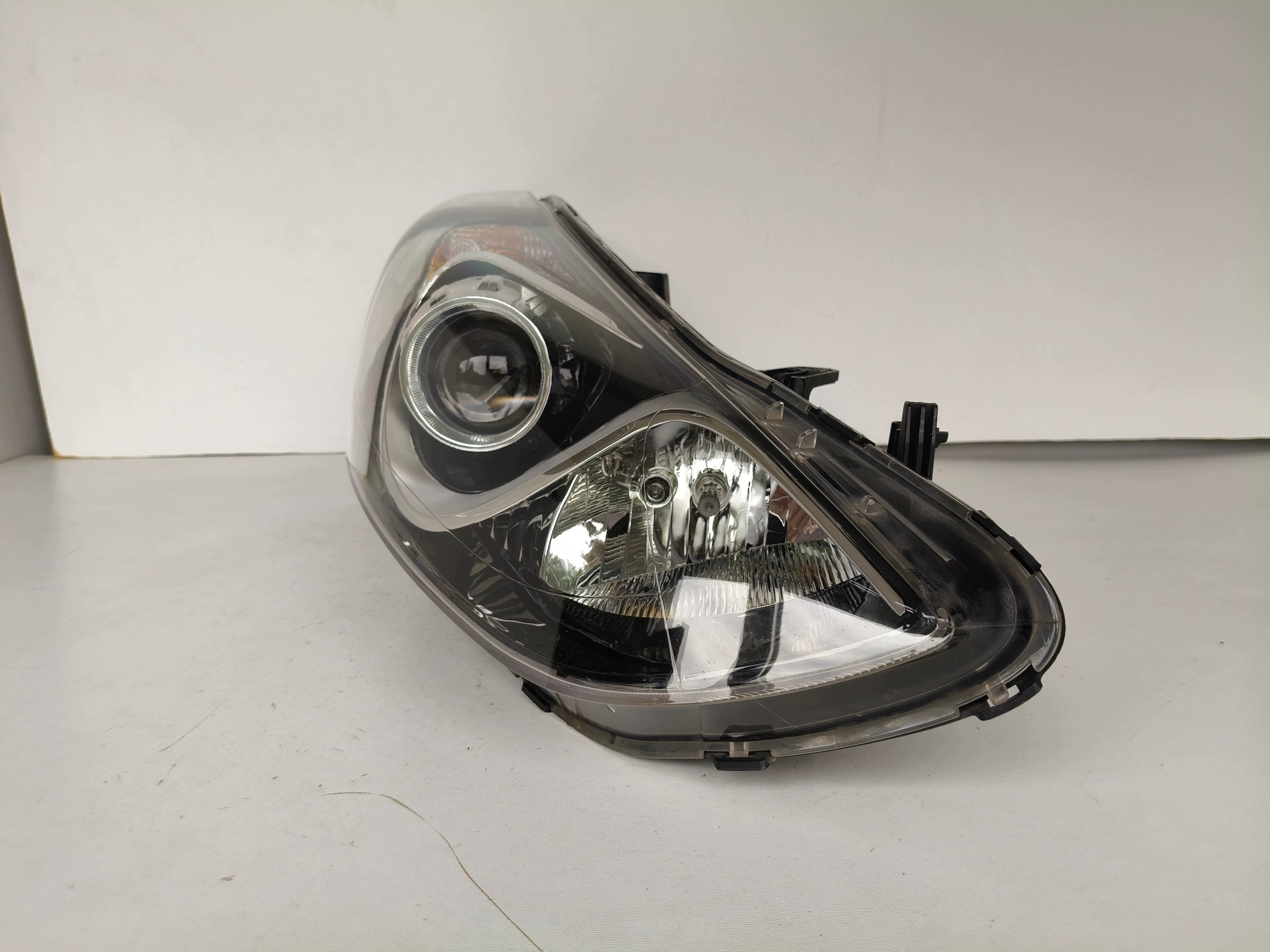 light right REFLEKTOR HYUNDAI I30 II 12
