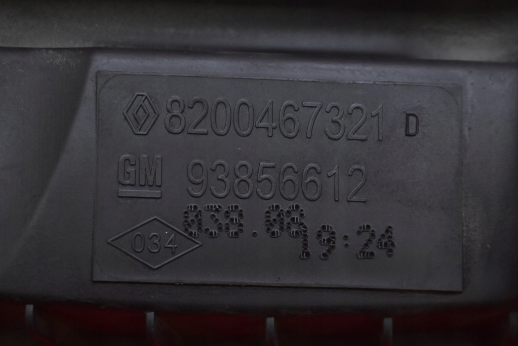 Gehäuse filter luft 8200467321D RENAULT TRAFIC 2 II 2.0 DCI 115 KM