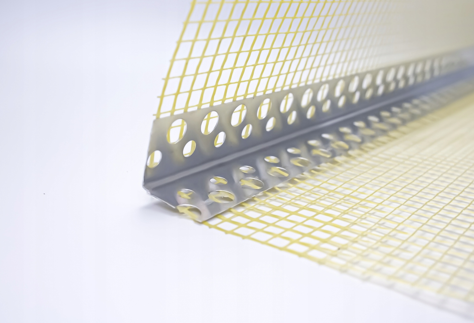Narożnik aluminiowy z siatką 7x7 2,5mb Typ listwa (cokół, narożnik)