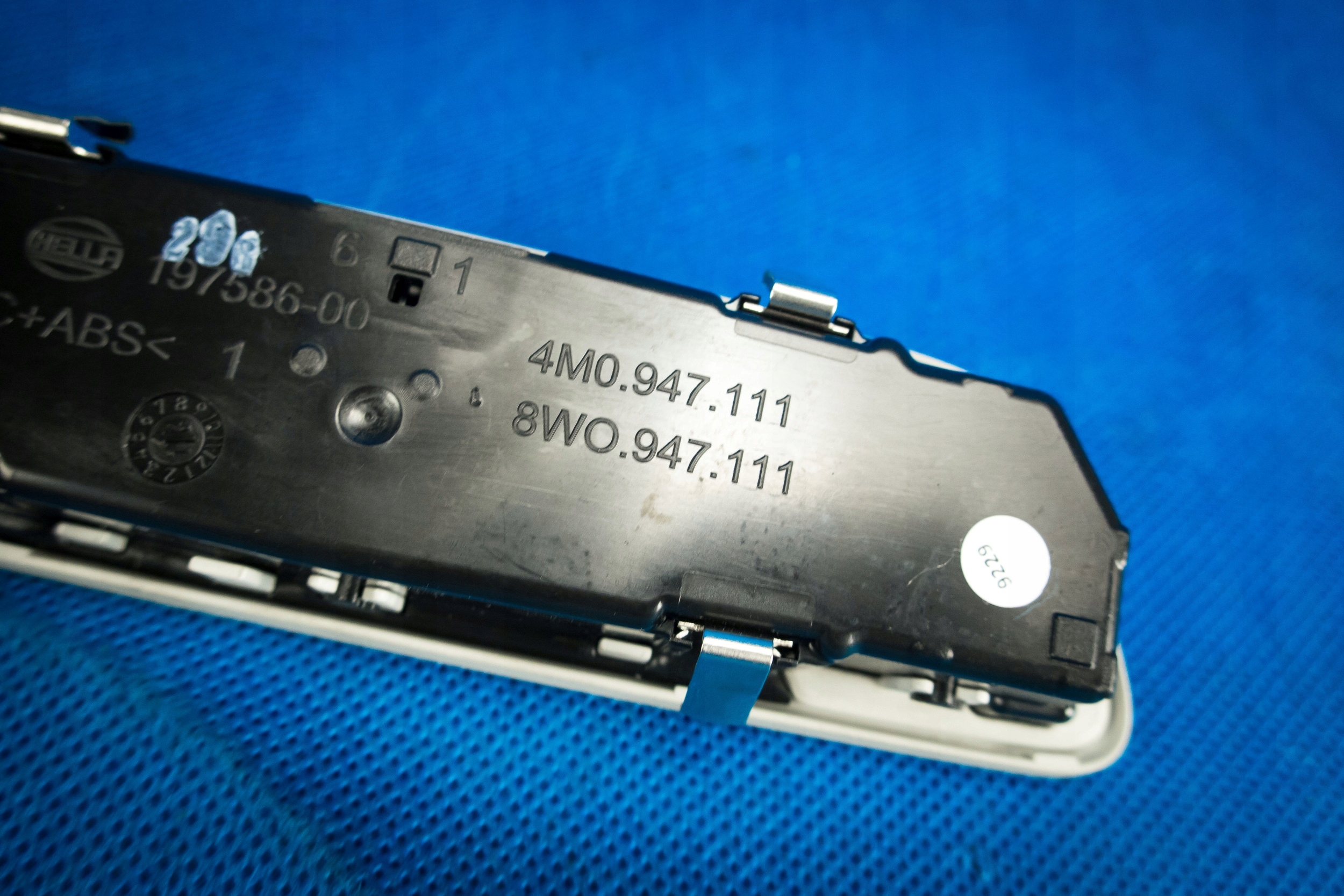 Oswietlenie cabs rear part LED Audi A4 A5 8W 8W0947111