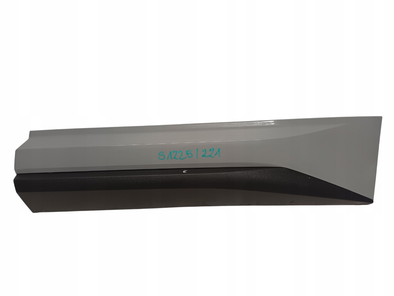 SKODA KODIAQ 16- LISTWA DRZWI LEWY TYŁ 565854949A