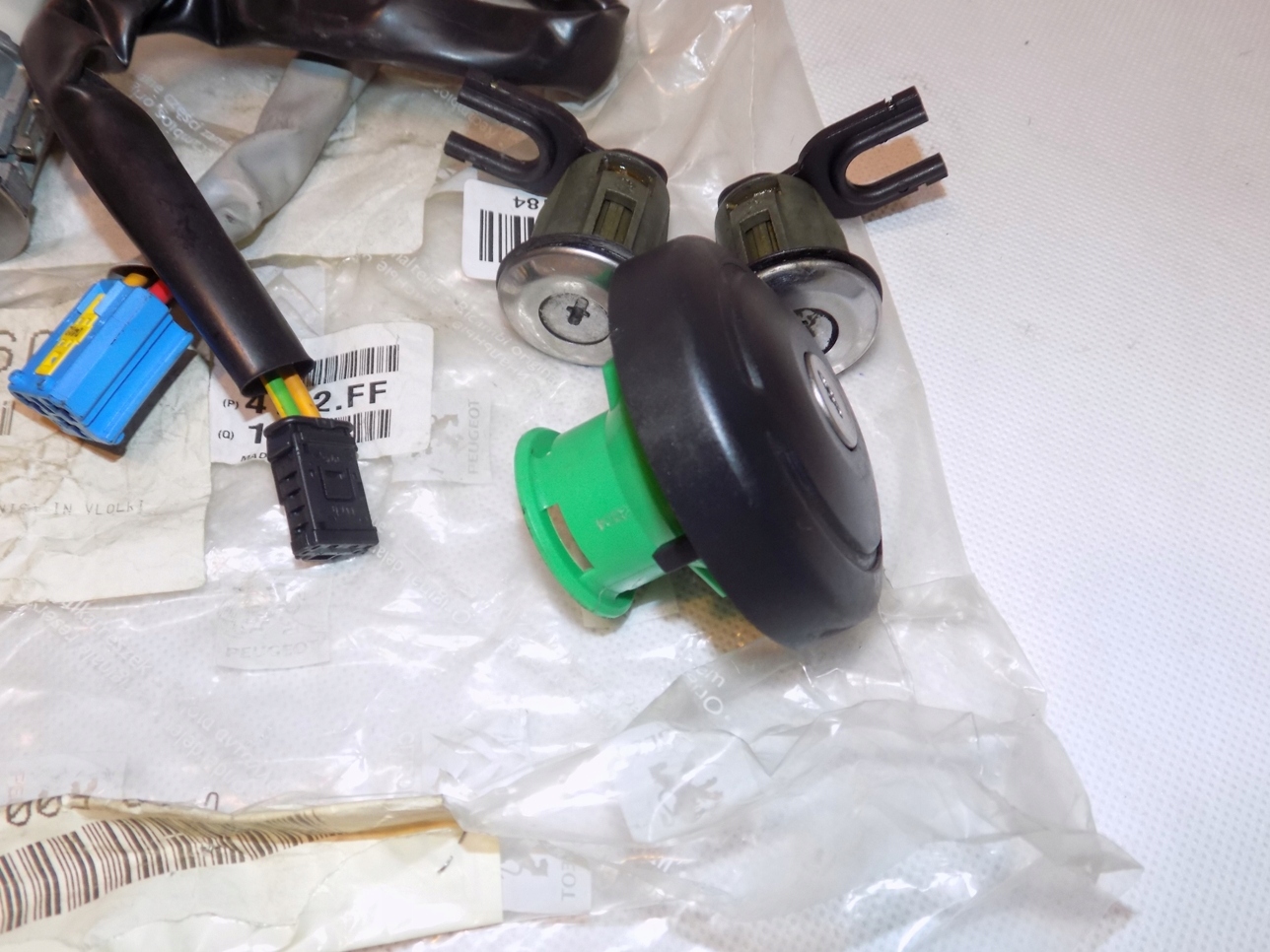 STACYJKA KPL ZAMKOW CITROEN XSARA PICASSO 4162FF Weight with packaging 1 kg