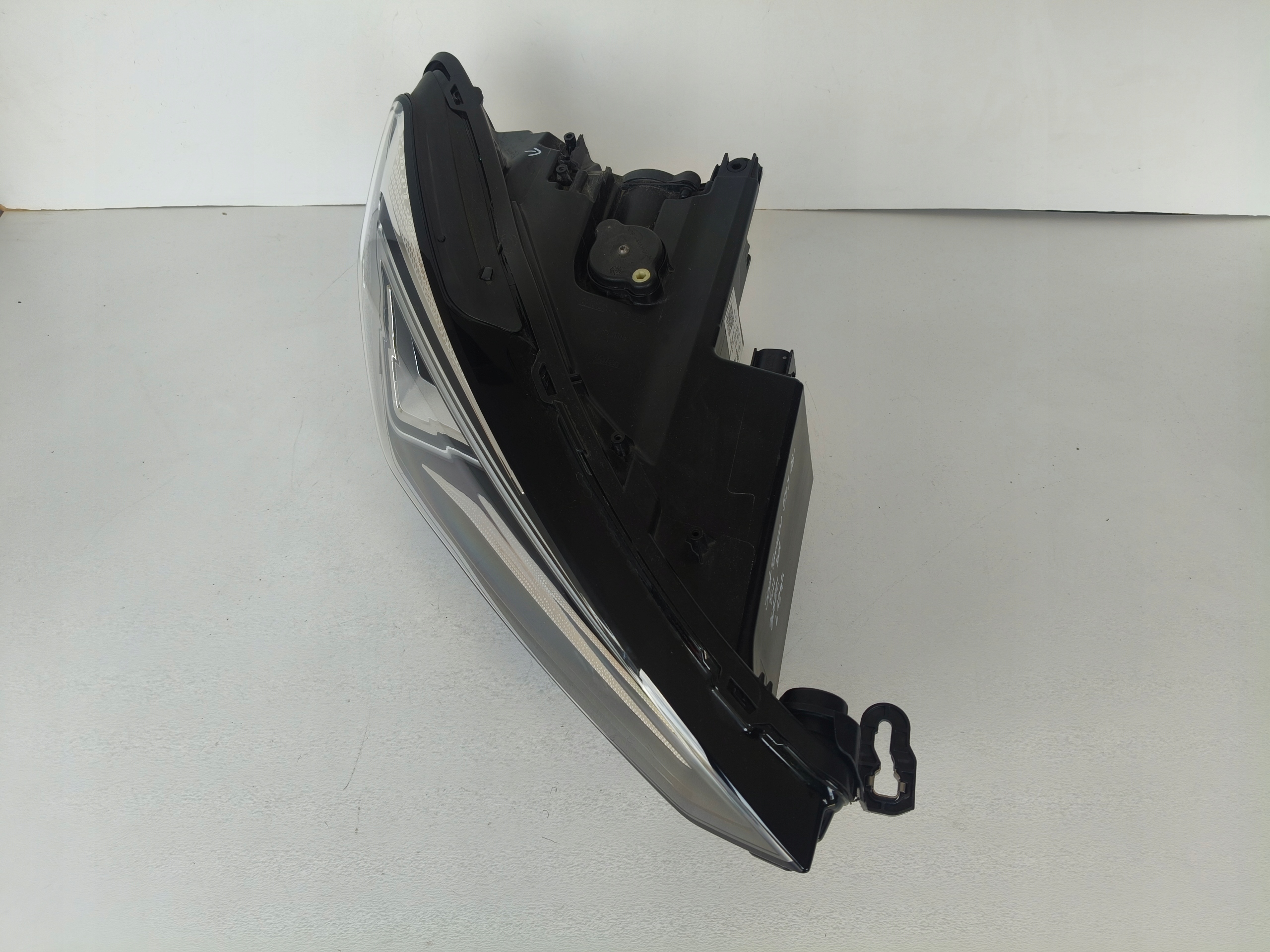 light right REFLEKTOR SEAT TARRACO 5FJ 18- FULL LED