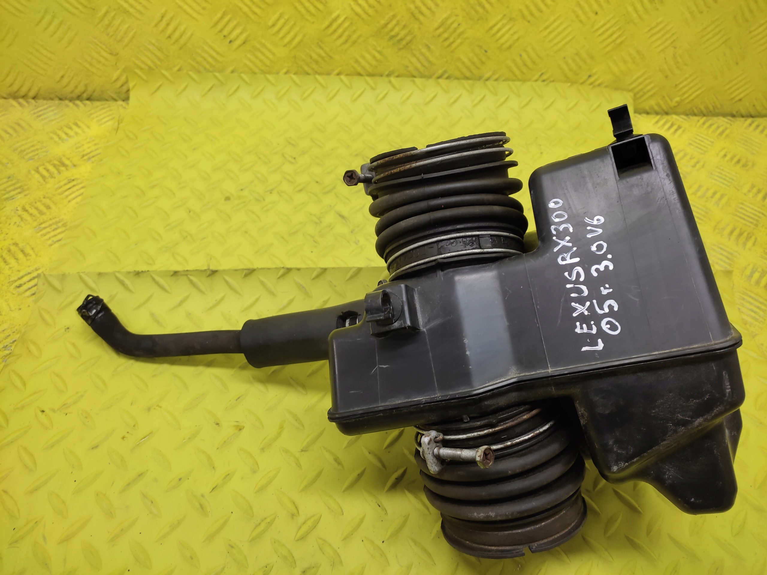 LEXUS RX300 3.0 V6 REZONATOR luft 1789320080