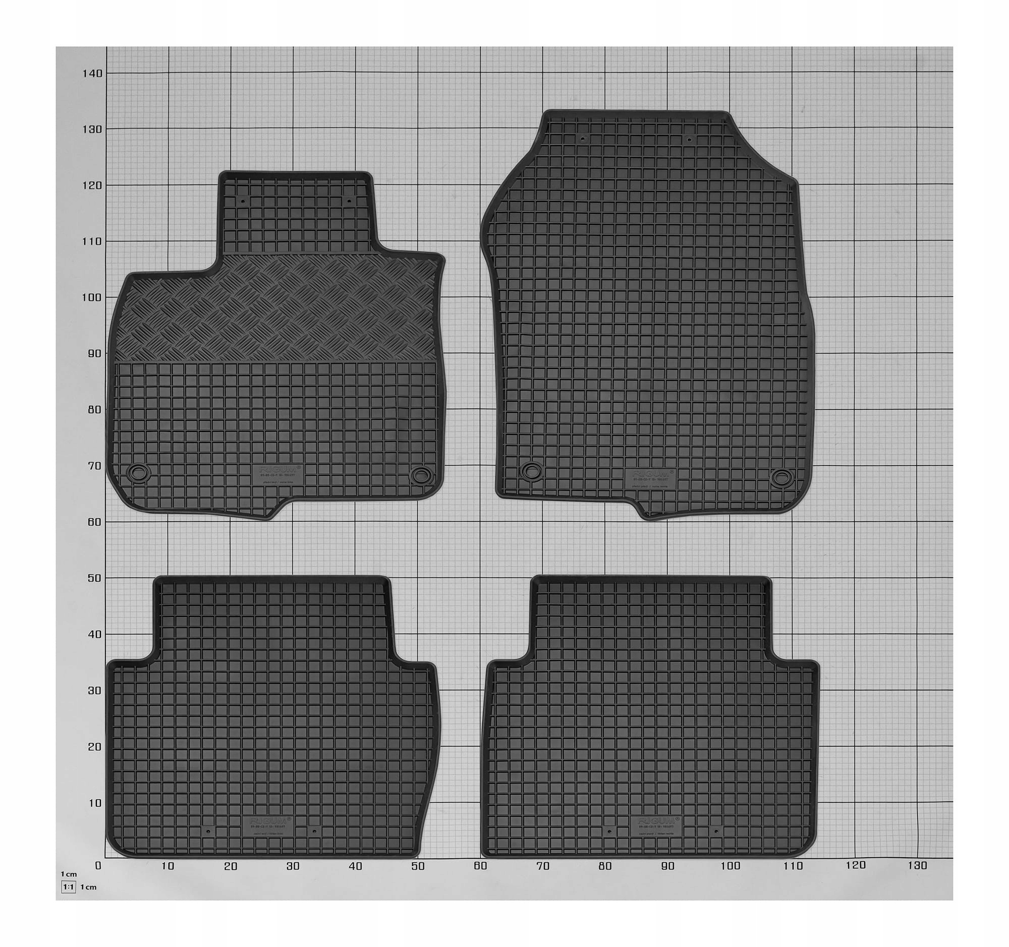 Dywaniki i mata do Honda CR-V / Hybryda 5 miejsc 2018-2023 Waga produktu z opakowaniem jednostkowym 3 kg