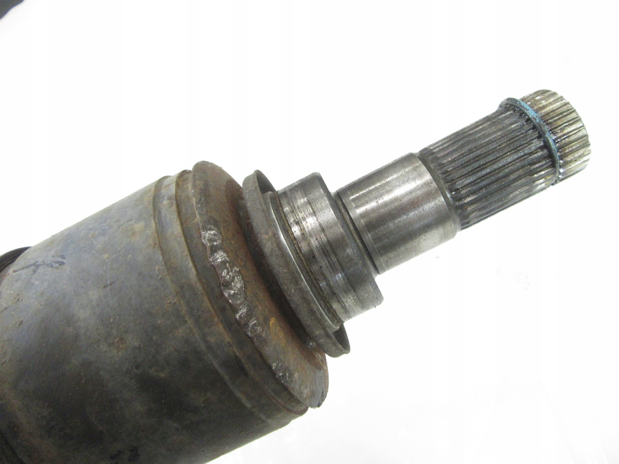 semi-axis front left Mazda 3 BL 2.2 MZR-CD R2AA GG6425600
