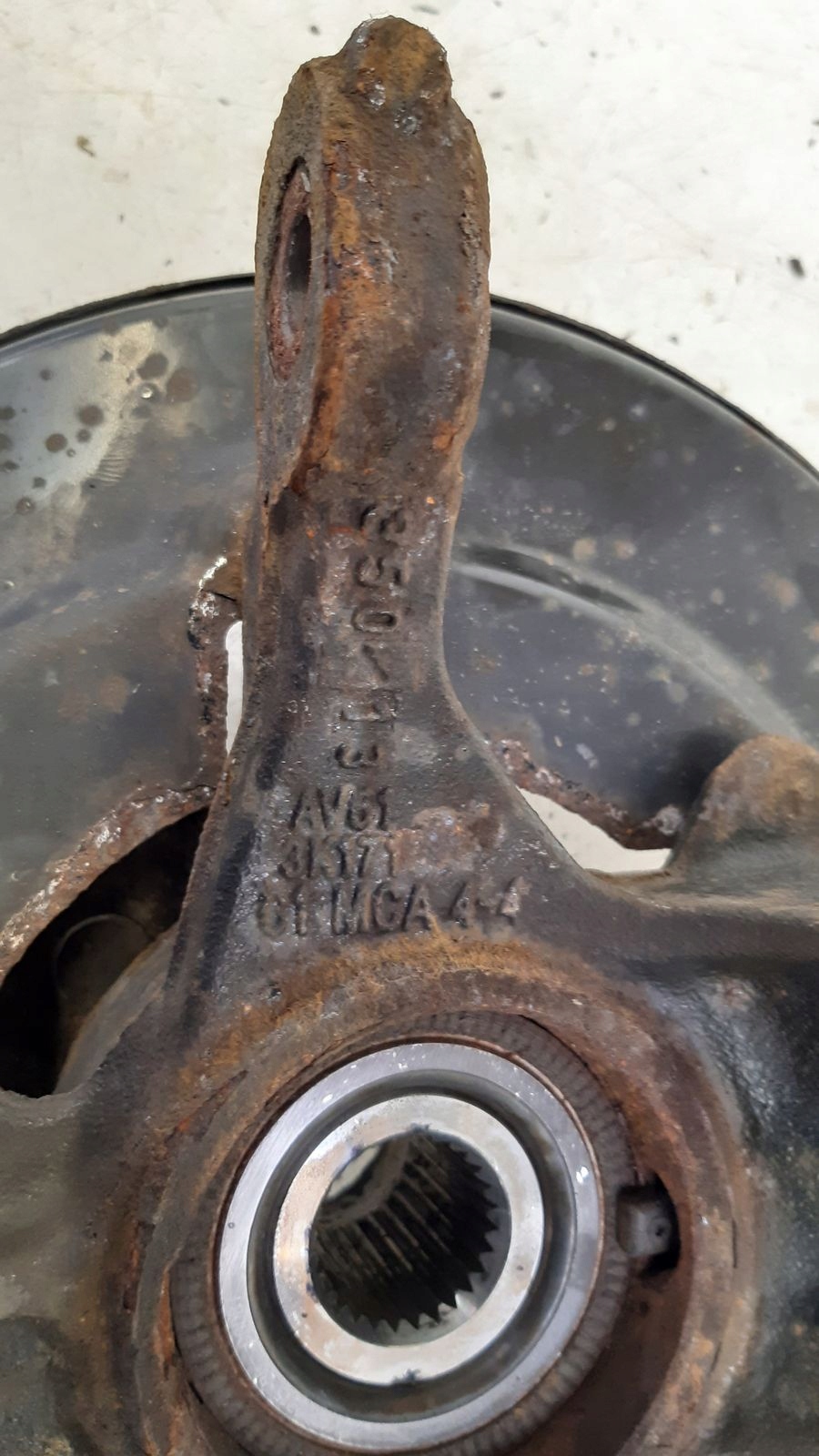 swing front front left Ford Focus MK3 2,0 TDCI