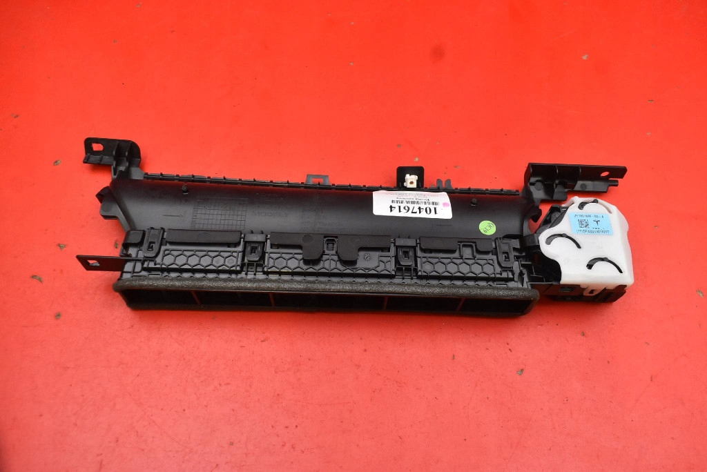 grid air conditioning devices left 1083320-00-F TESLA MODEL Y 20