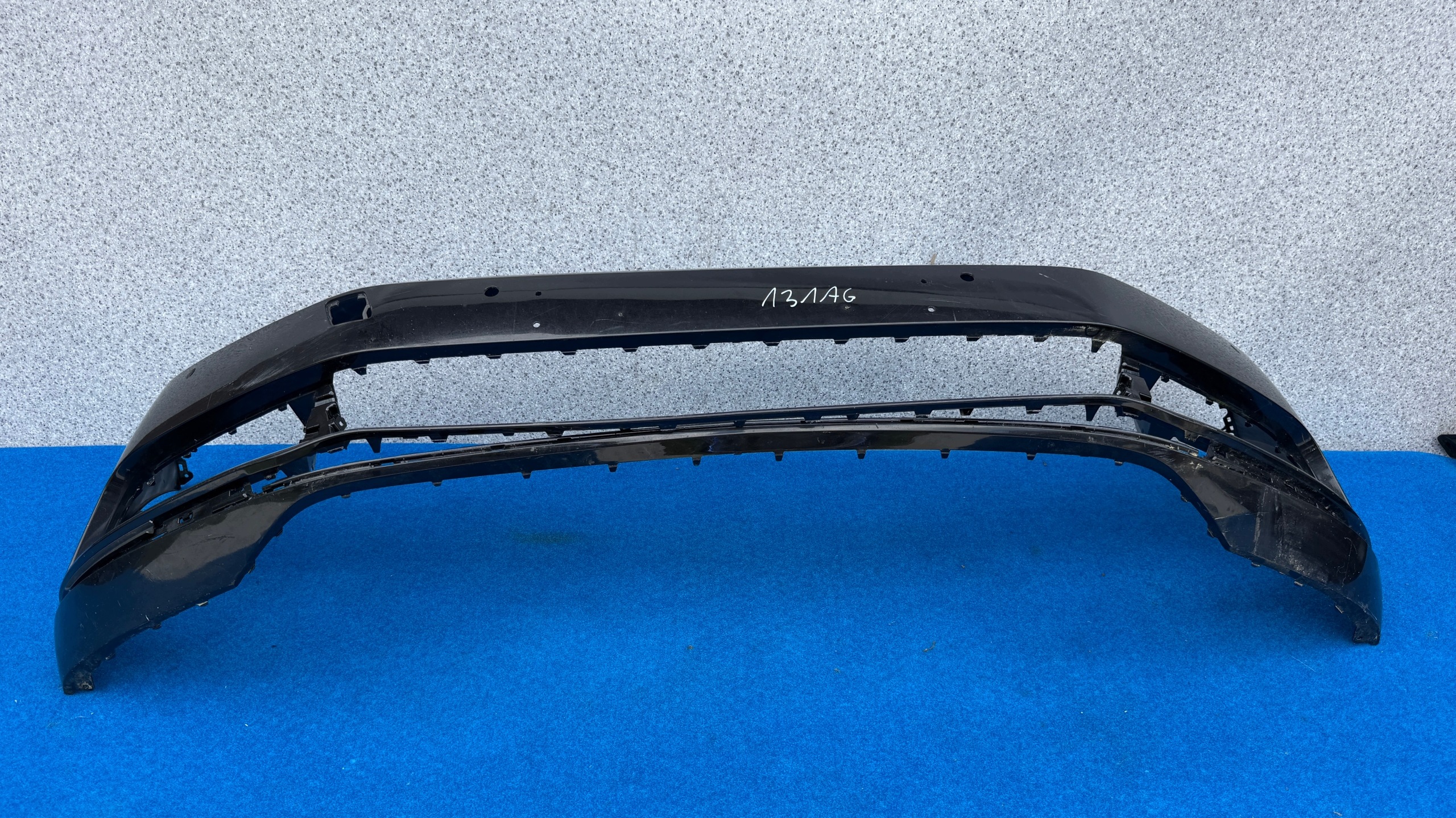 VW PASSAT B8 3G bumper front 4XPDC 3G0807221A 131AG