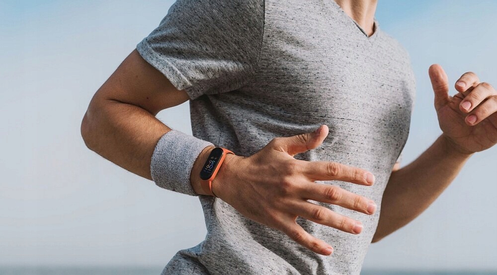 Smartband Amazfit Band 5 czarny Marka Amazfit