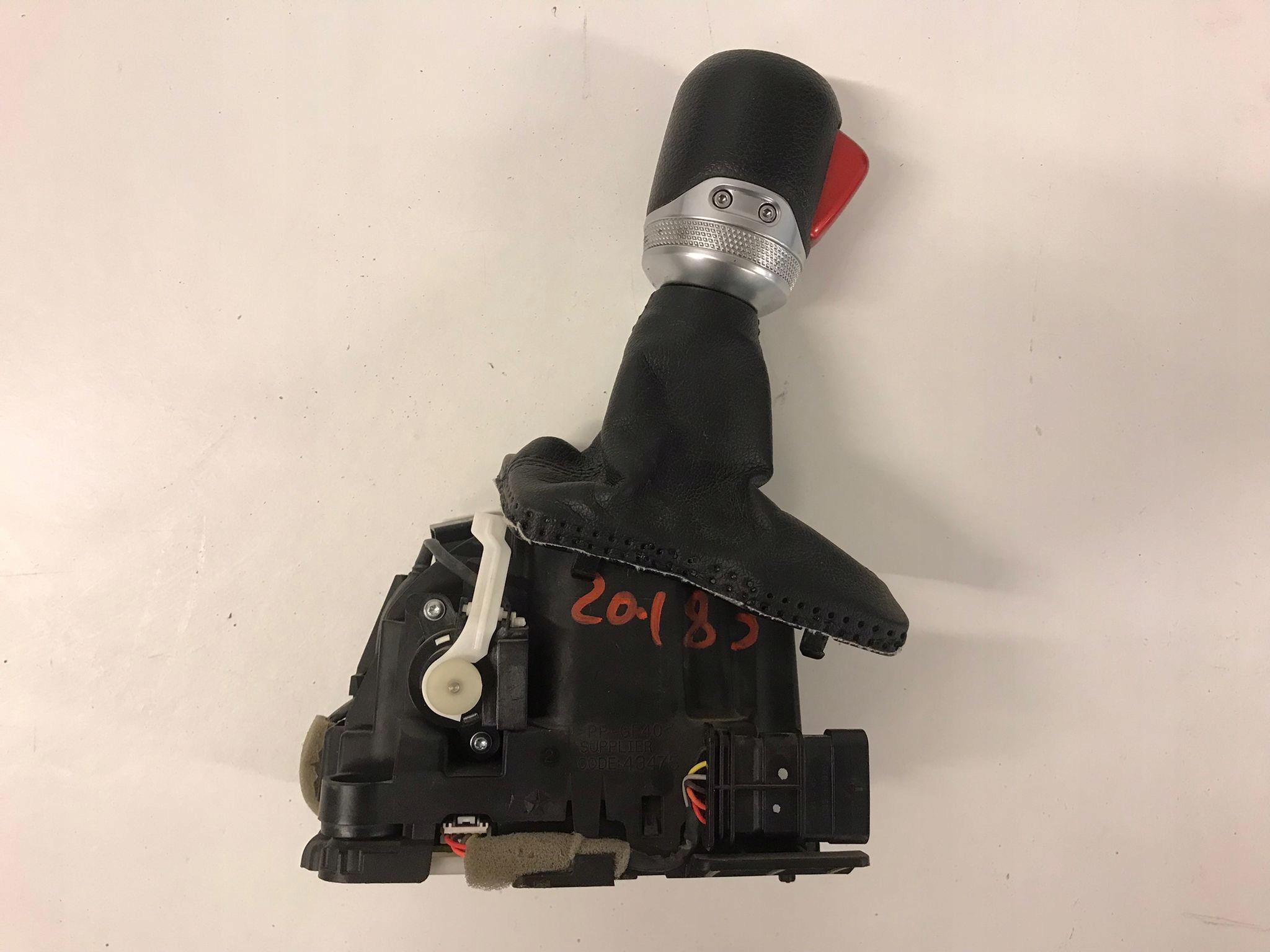 ВАЖІЛЬ ПЕРЕМИКАННЯ ПЕРЕДАЧ WRANGLER JL 2017-2. 0